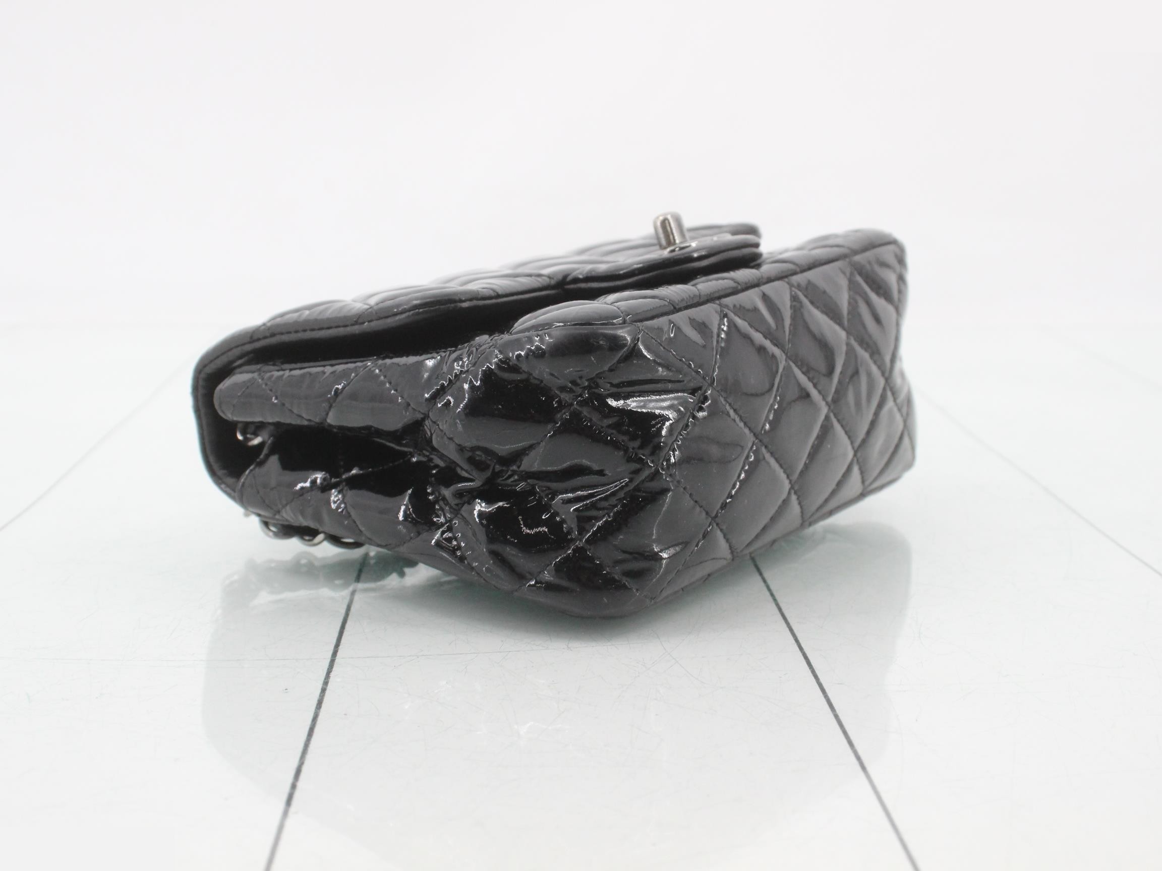 Matelassé enamel chain shoulder bag — view 5