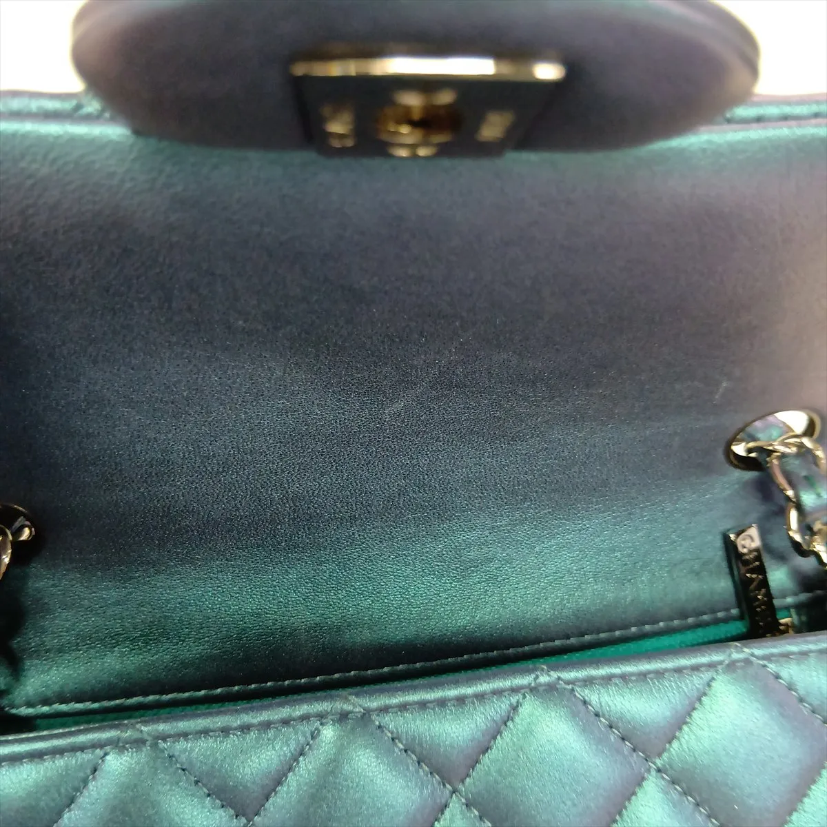 Mini Matelassé 20 Lambskin Single Flap Single Chain Bag, Blue x Purple, Silver Hardware, 23654439, Serial Number 23-series, A69900 — view 15