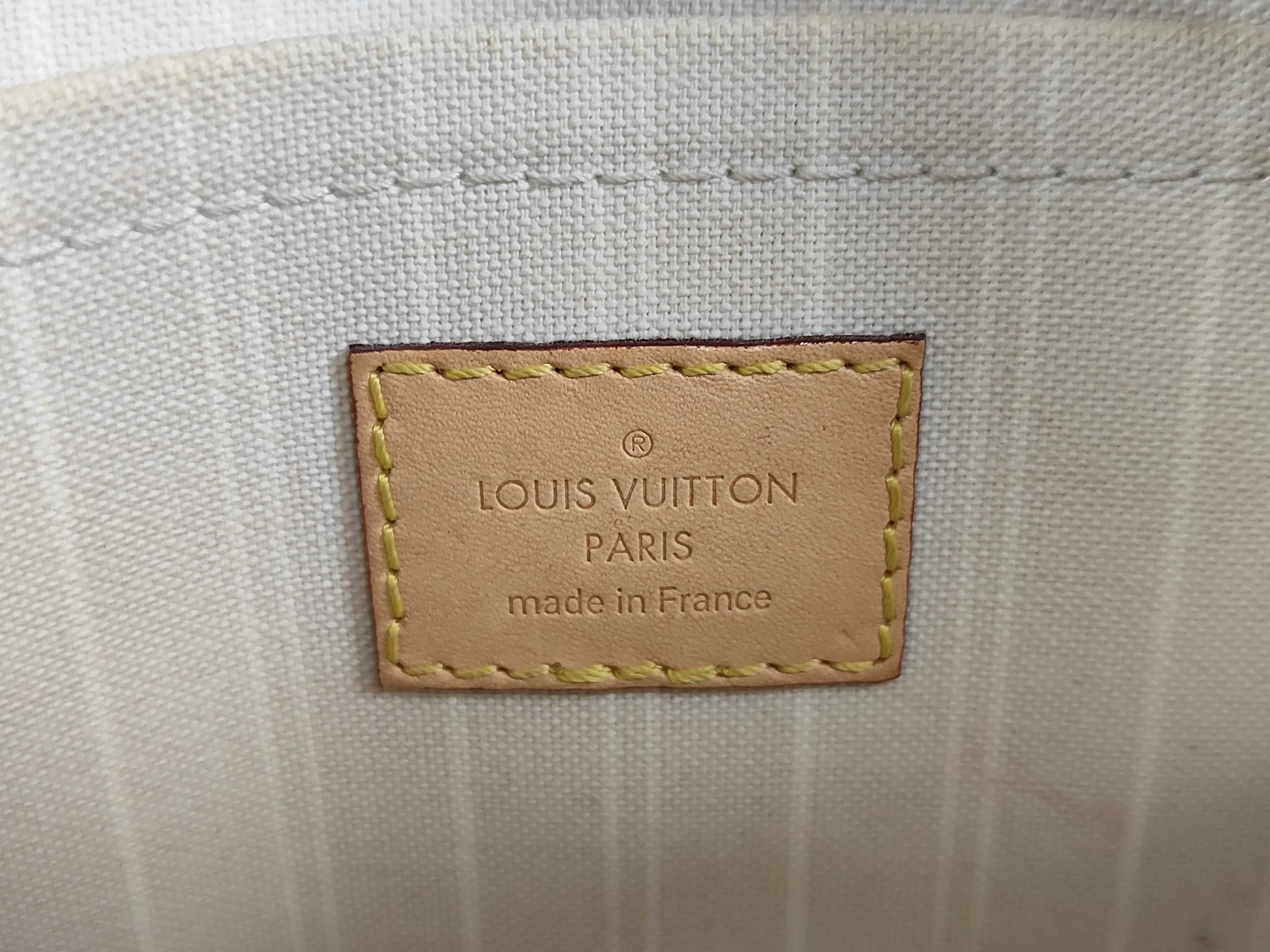 Giant Multi Pochette Accessoires M57634 Handbag — view 12