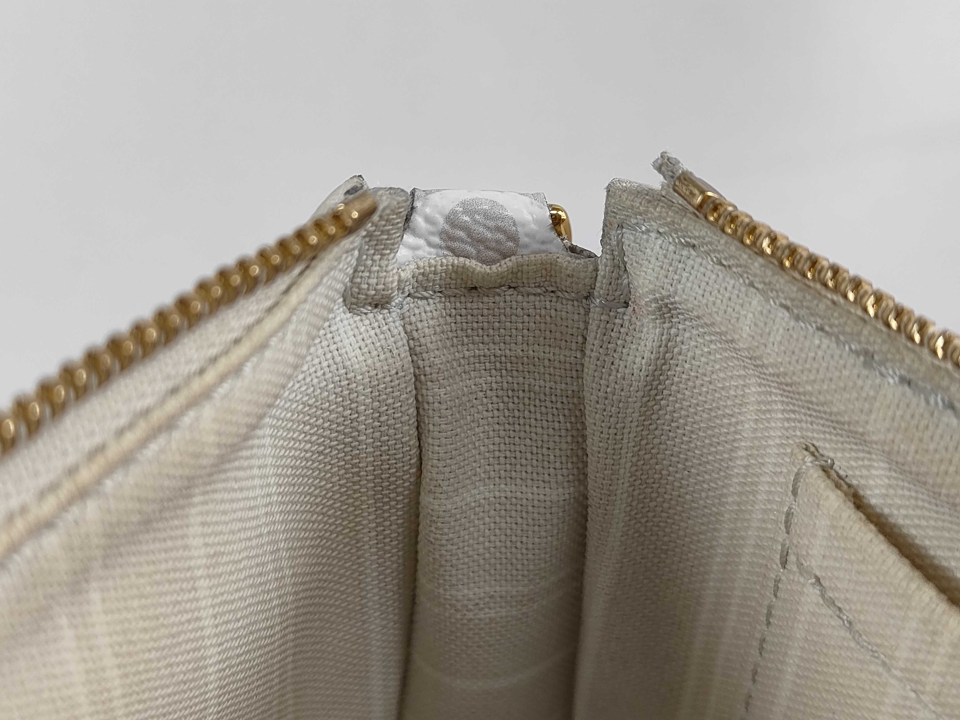 Giant Multi Pochette Accessoires M57634 Handbag — view 9