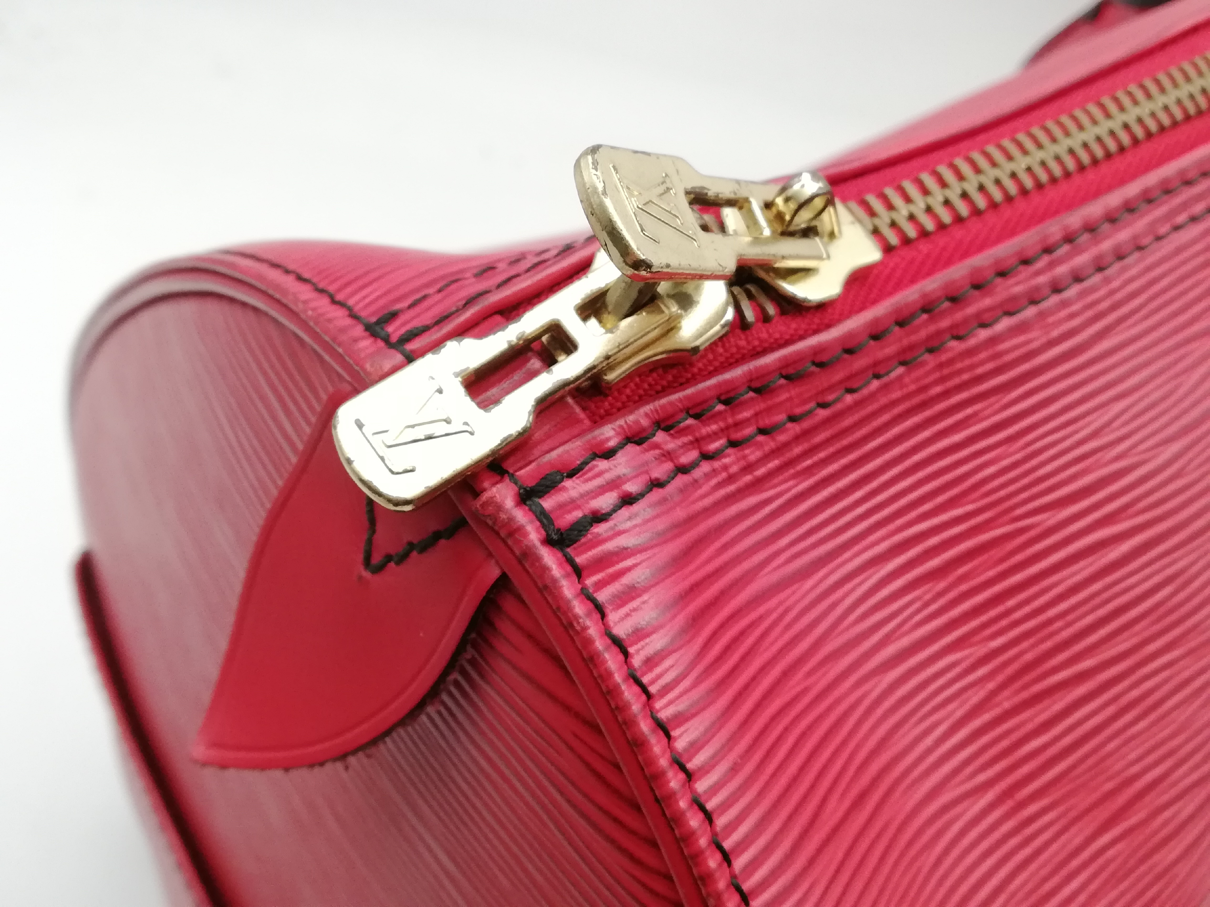 Epi Keepall 55 M42957 Boston Bag — view 9