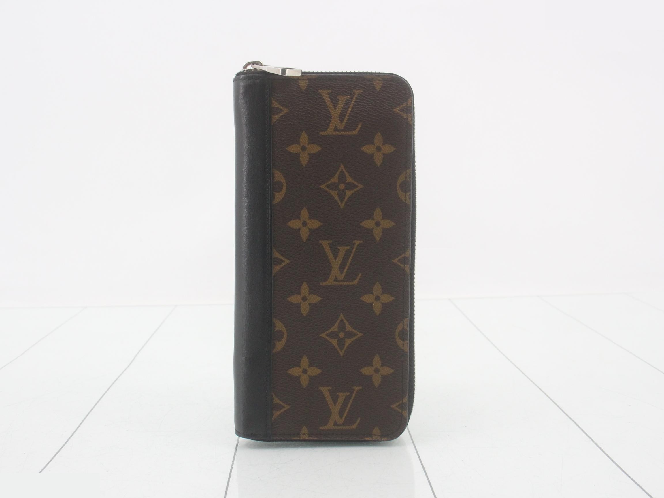 Zippy Wallet Vertical Macassar Noir