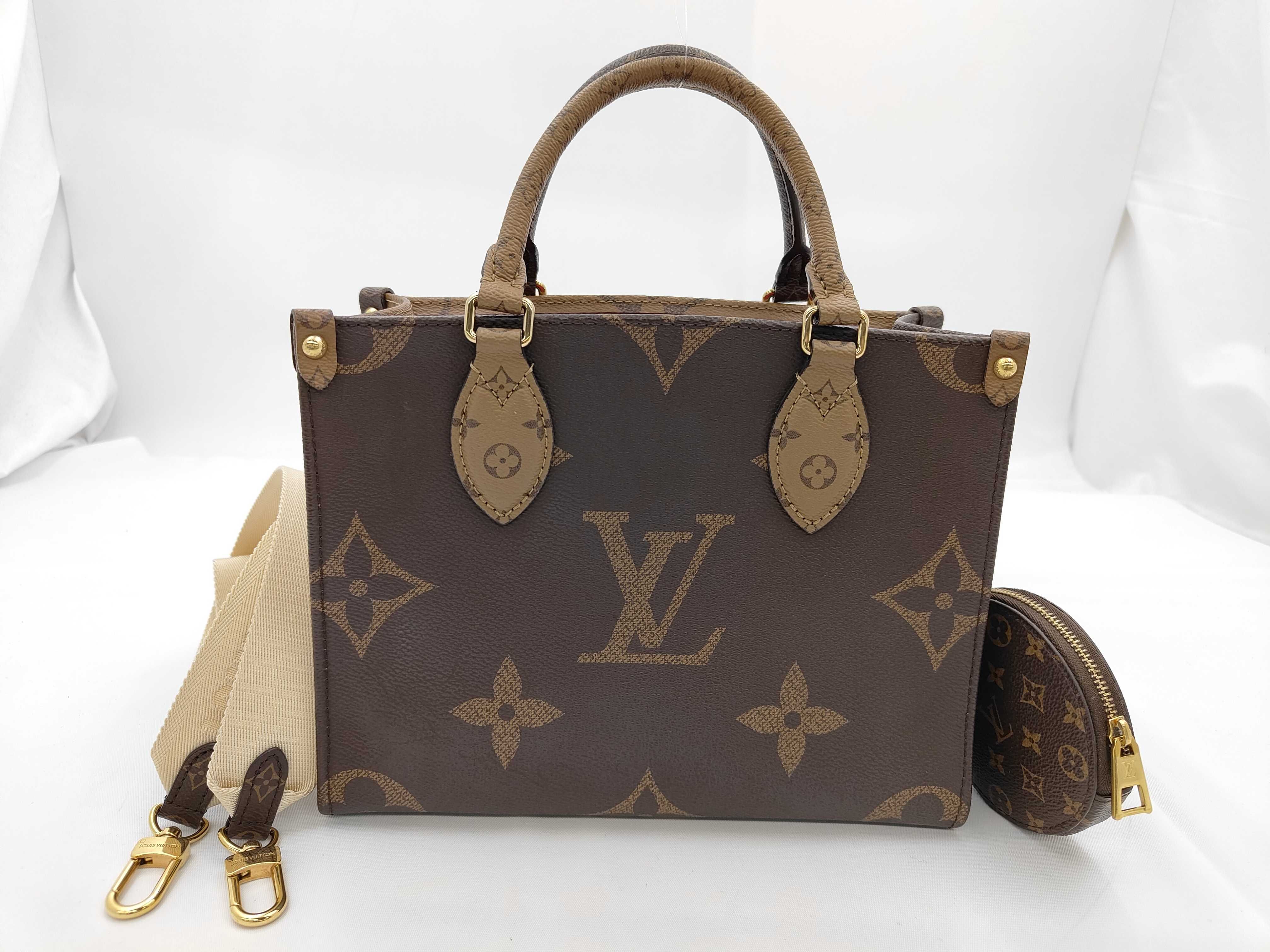 Monogram Giant Reverse OnTheGo PM M46373 RFID Handbag