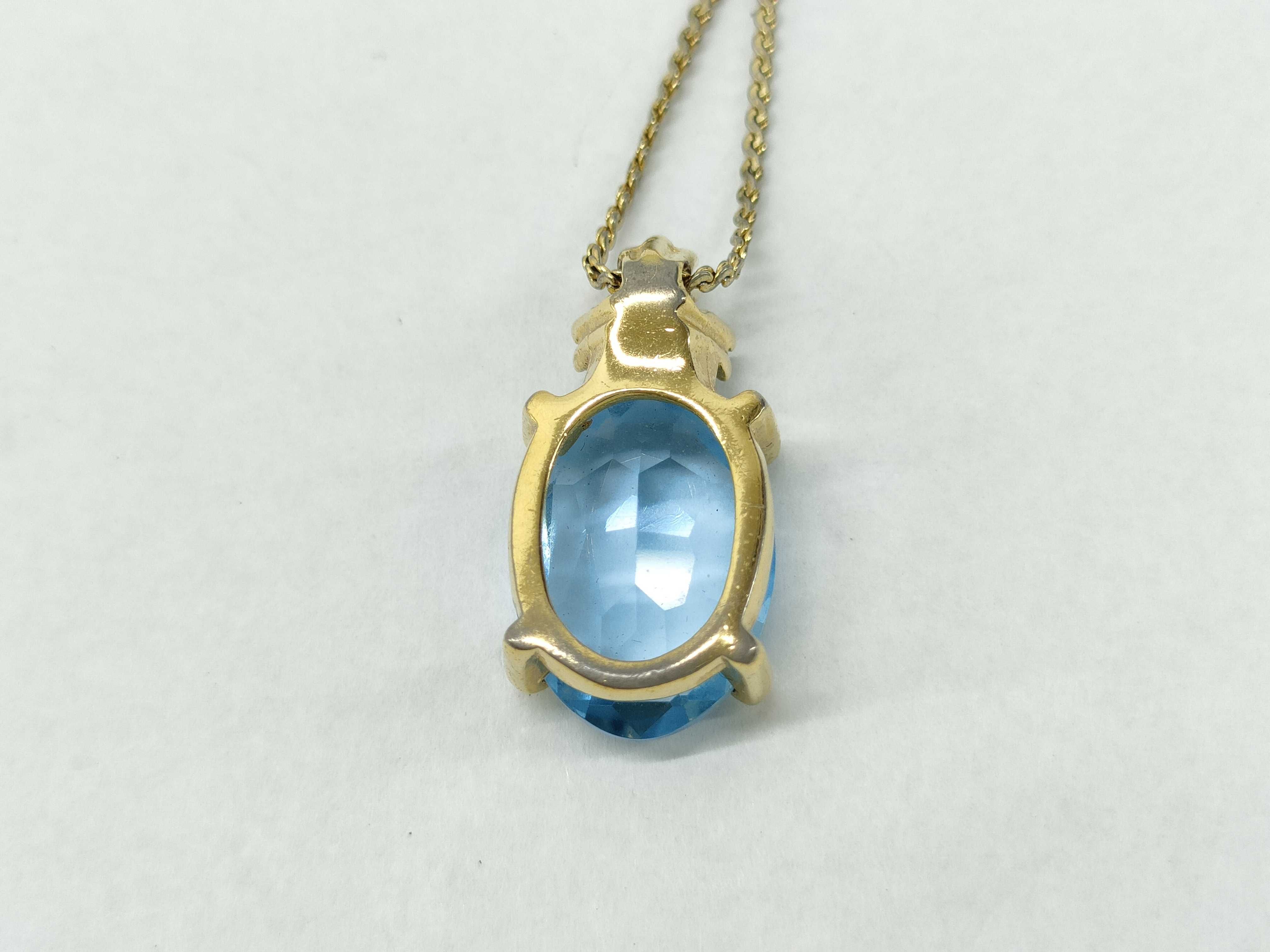 gold necklace with gemstones — view 2