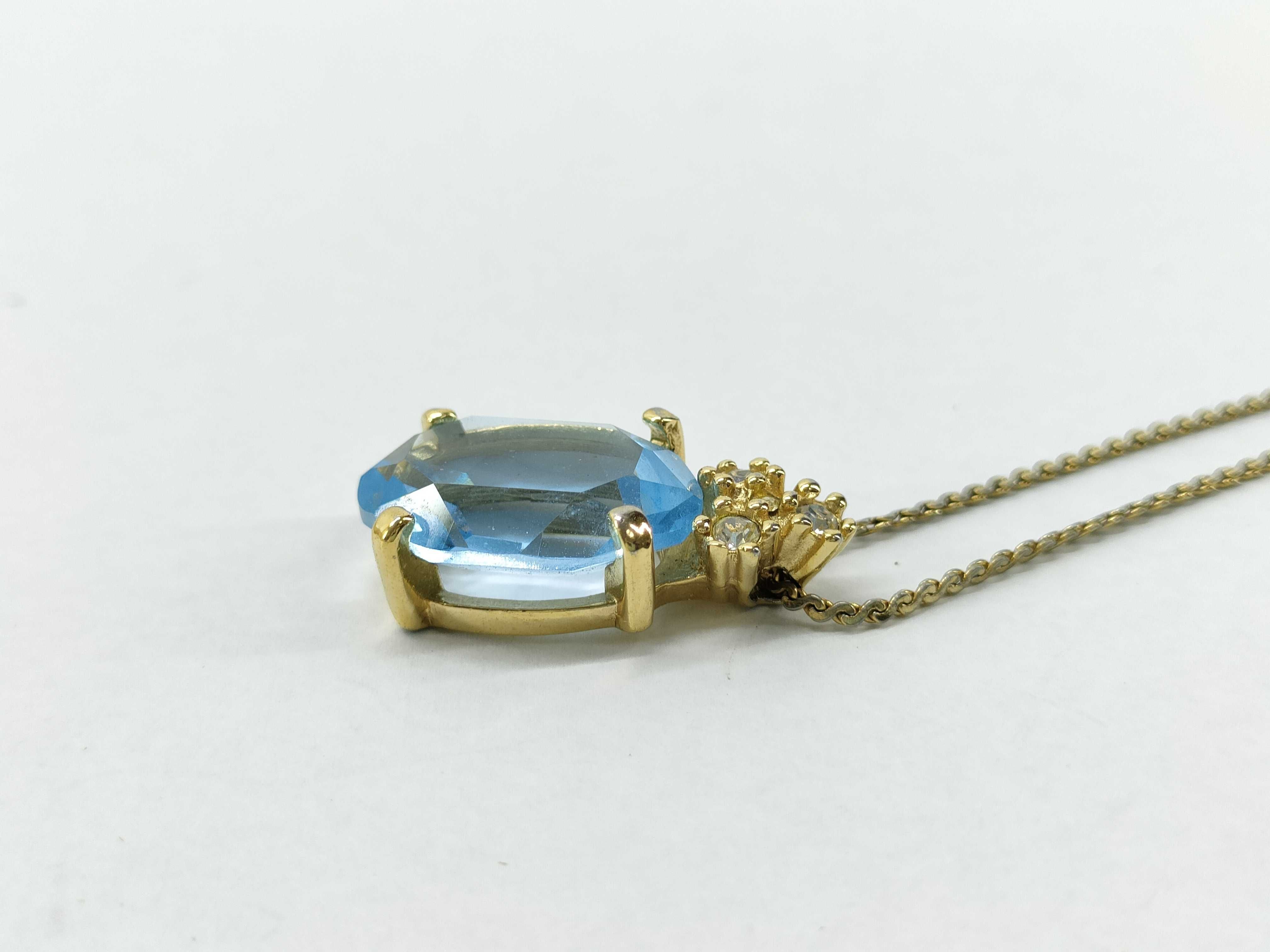 gold necklace with gemstones — view 3