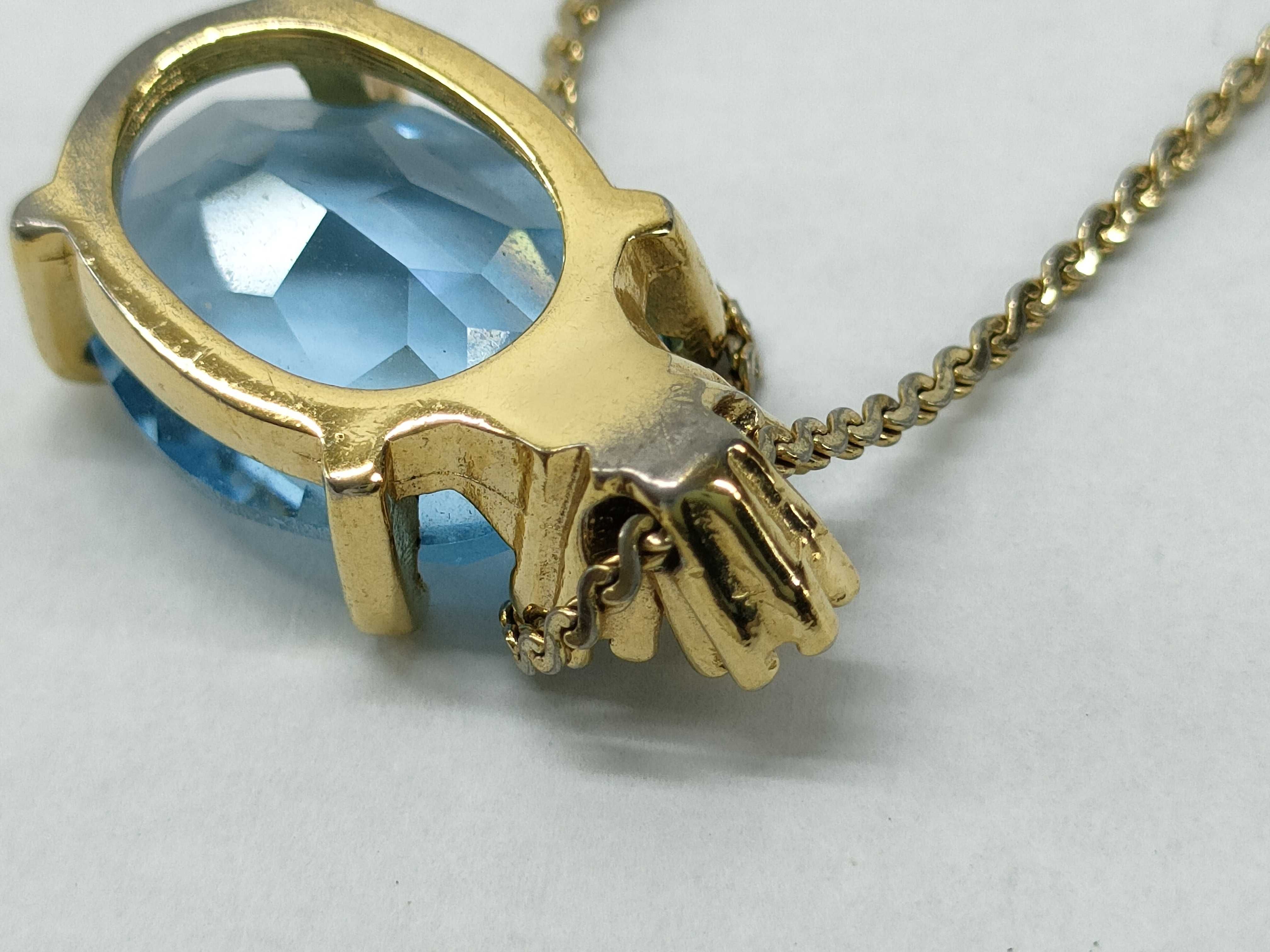 gold necklace with gemstones — view 9