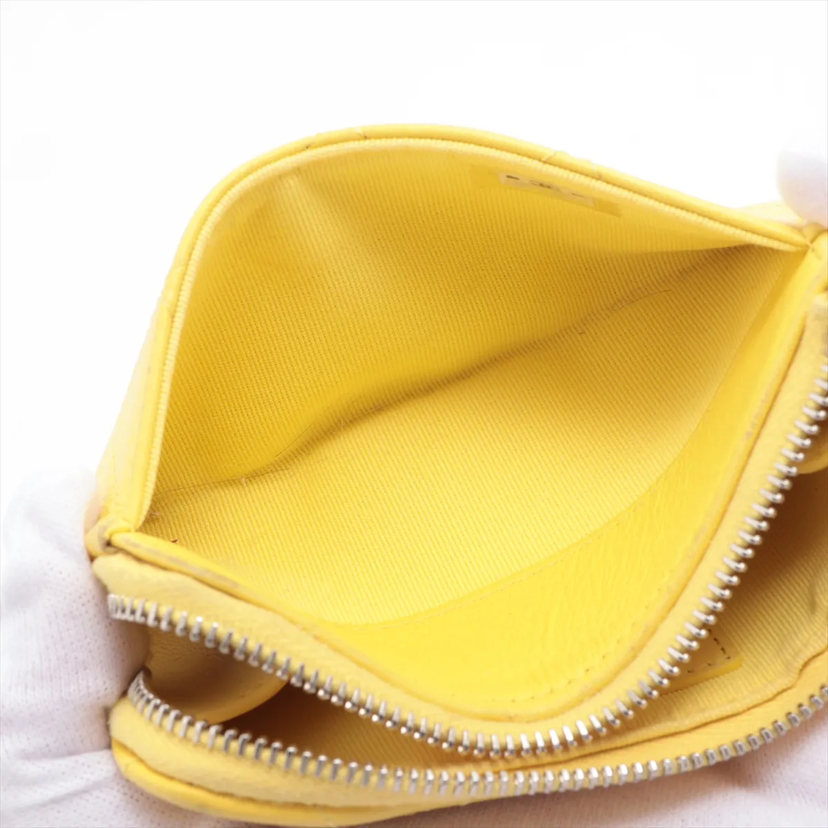Matelasse Leather Fragment Case Yellow Silver Hardware LC7U5UE4 — view 3
