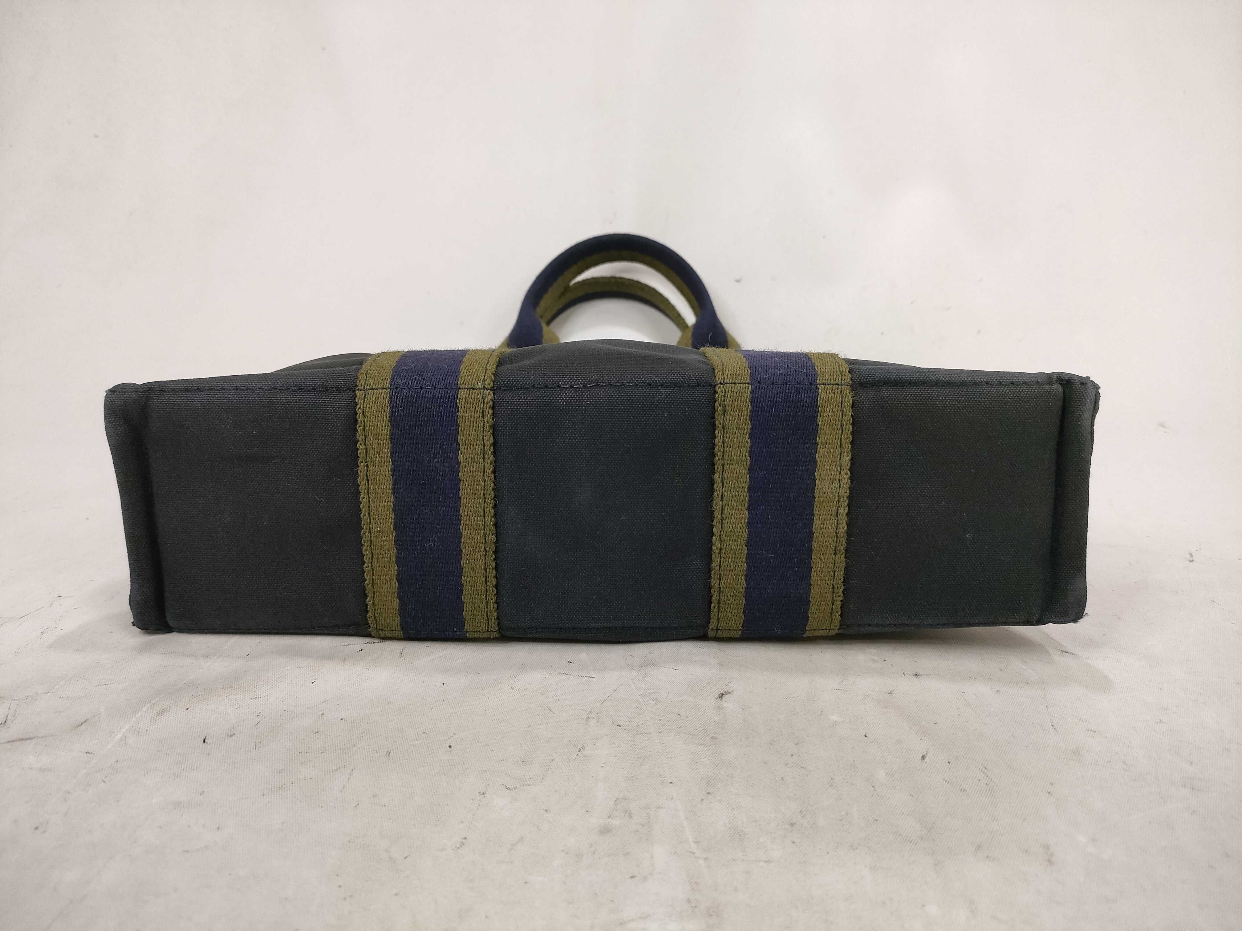 Fourre-Tout PM Handbag — view 8