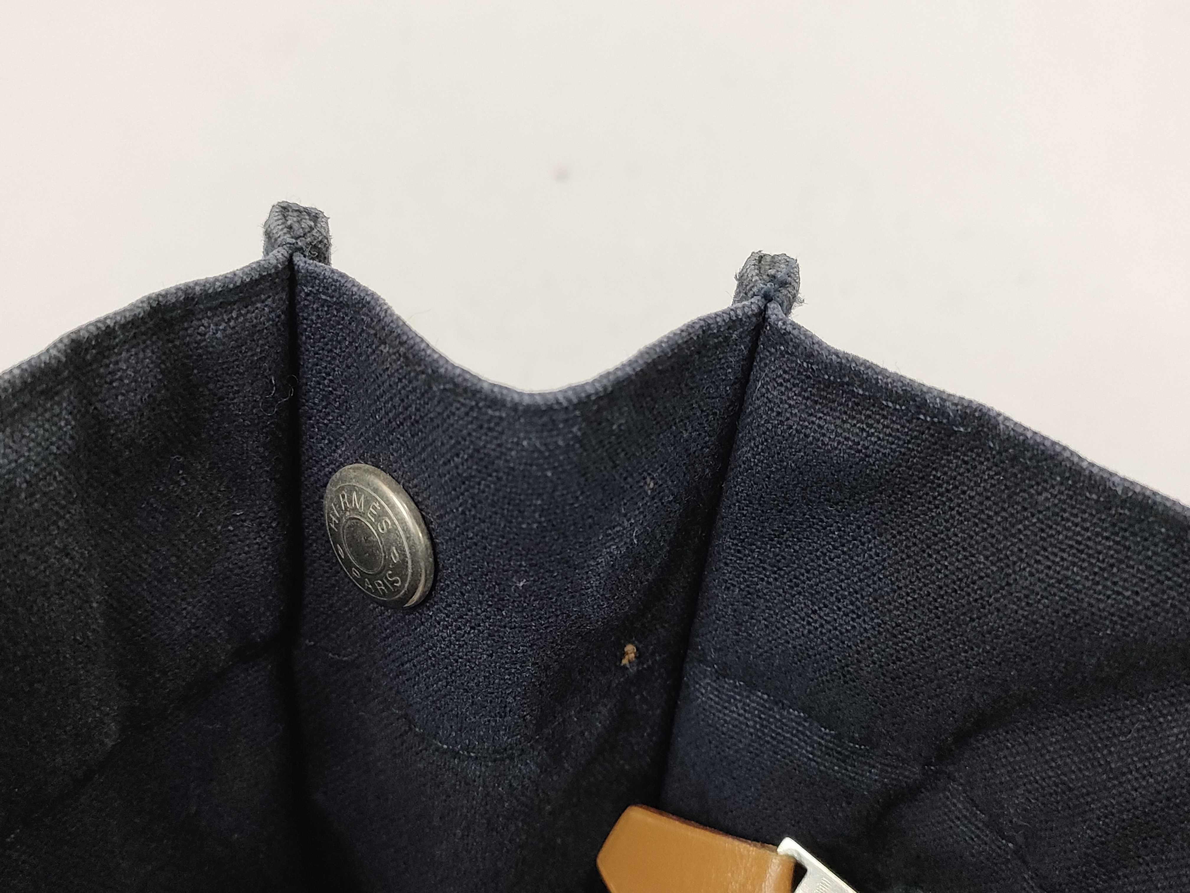Fourre-Tout PM Handbag — view 9