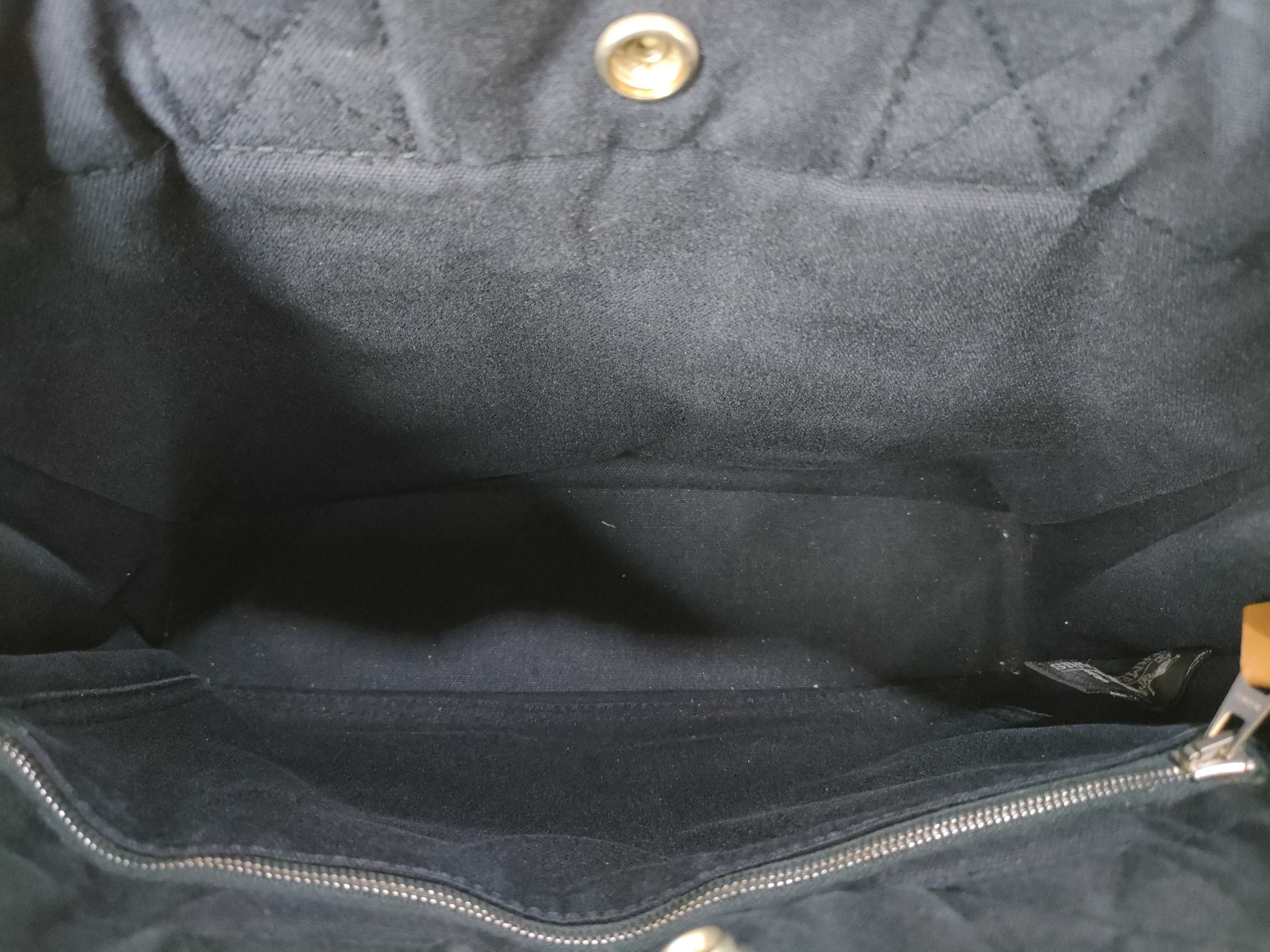 Fourre-Tout PM Handbag — view 10