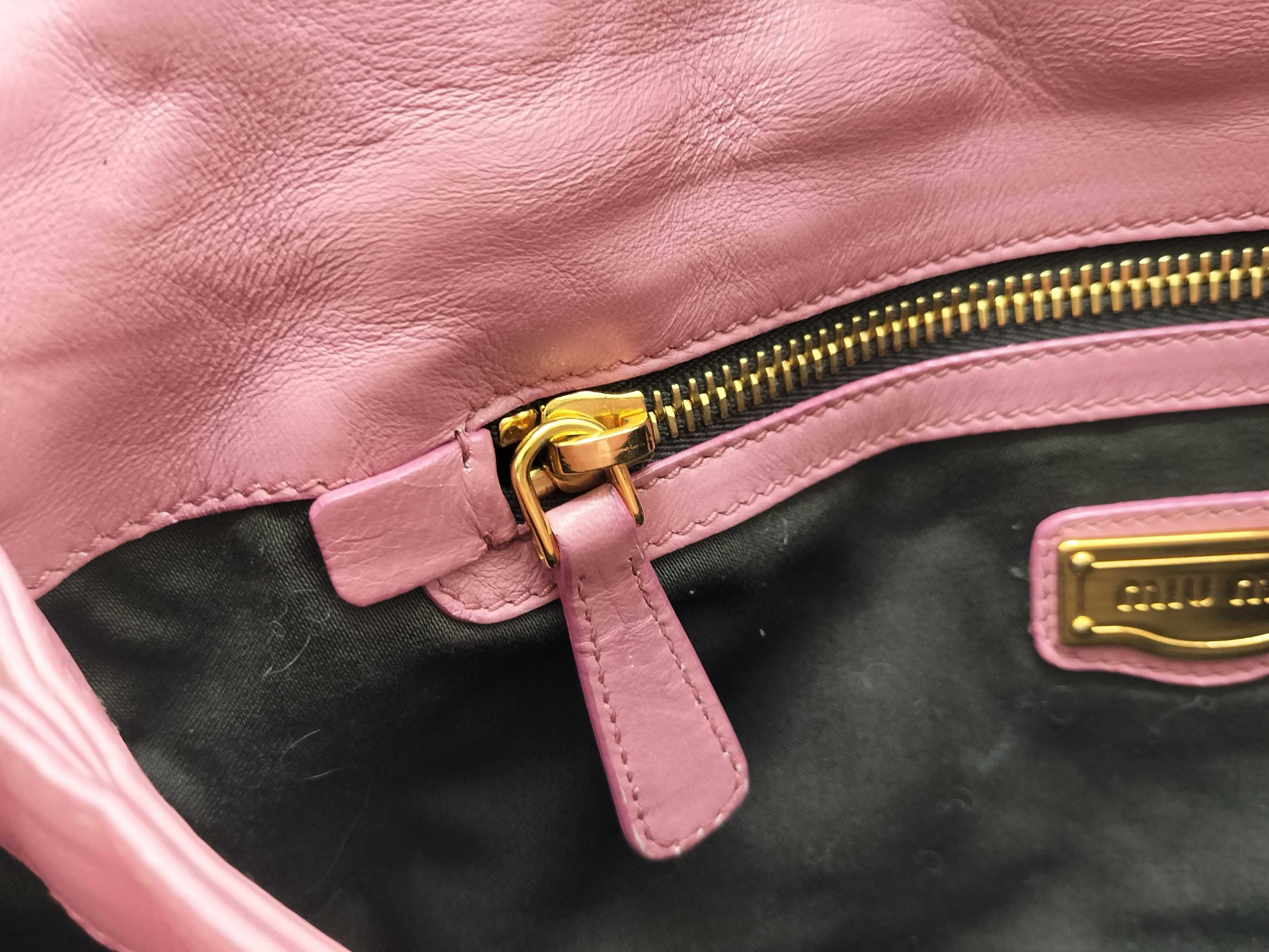 Matelassé Studded 2-Way Chain Shoulder Bag (ky24882) Shoulder Bag — view 12