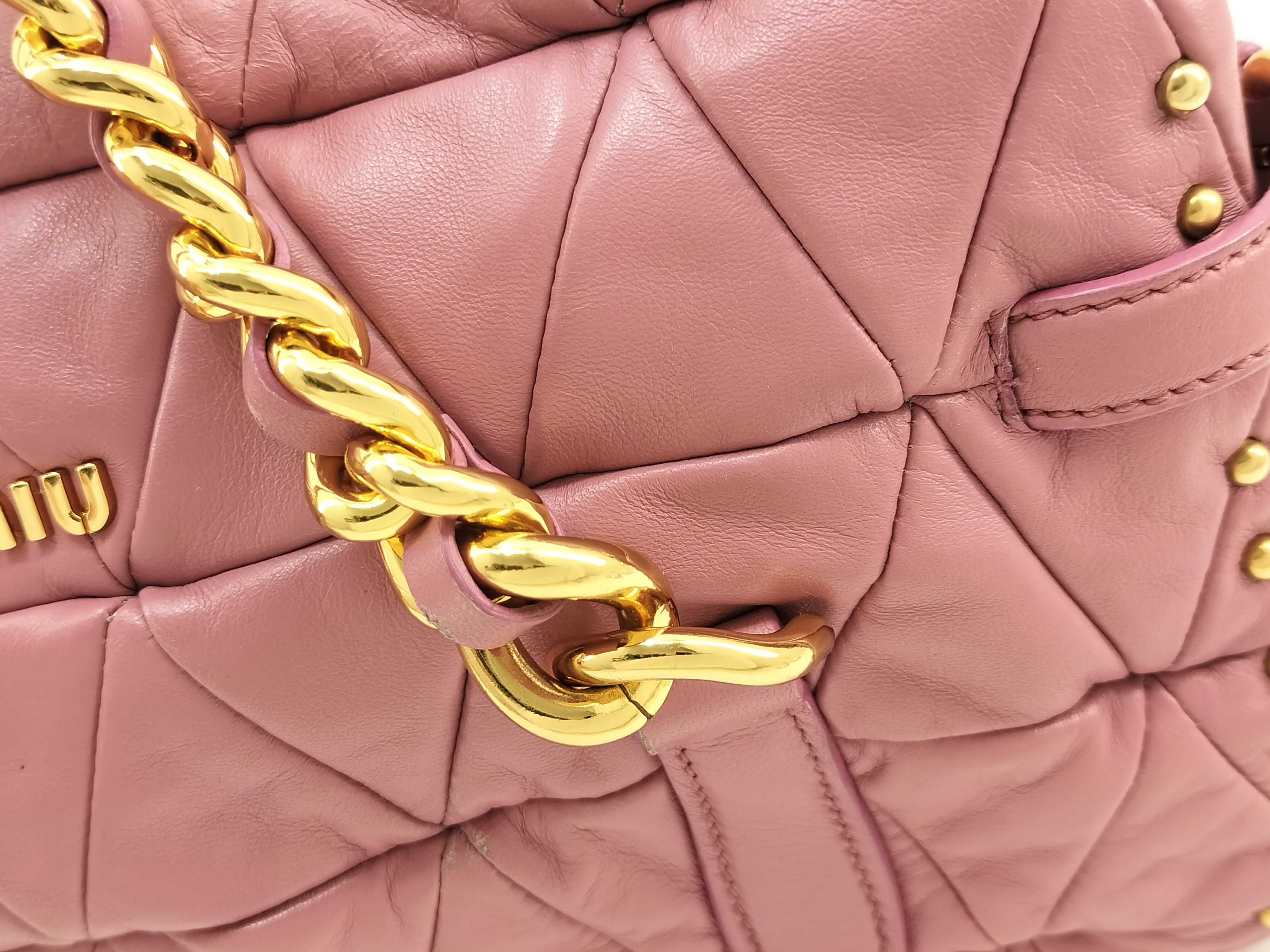 Matelassé Studded 2-Way Chain Shoulder Bag (ky24882) Shoulder Bag — view 3