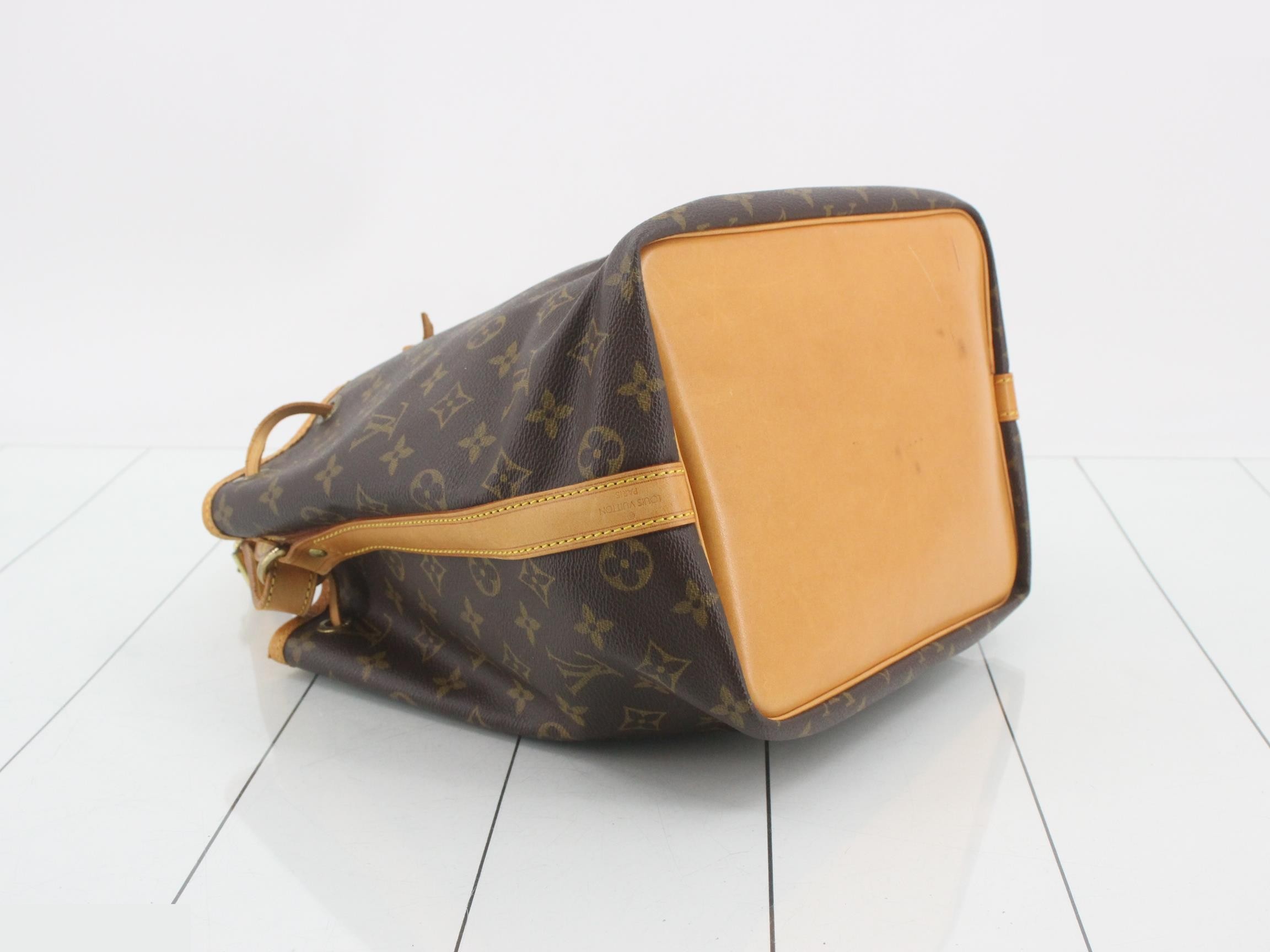 Monogram Petit Noé (old model) shoulder bag — view 5