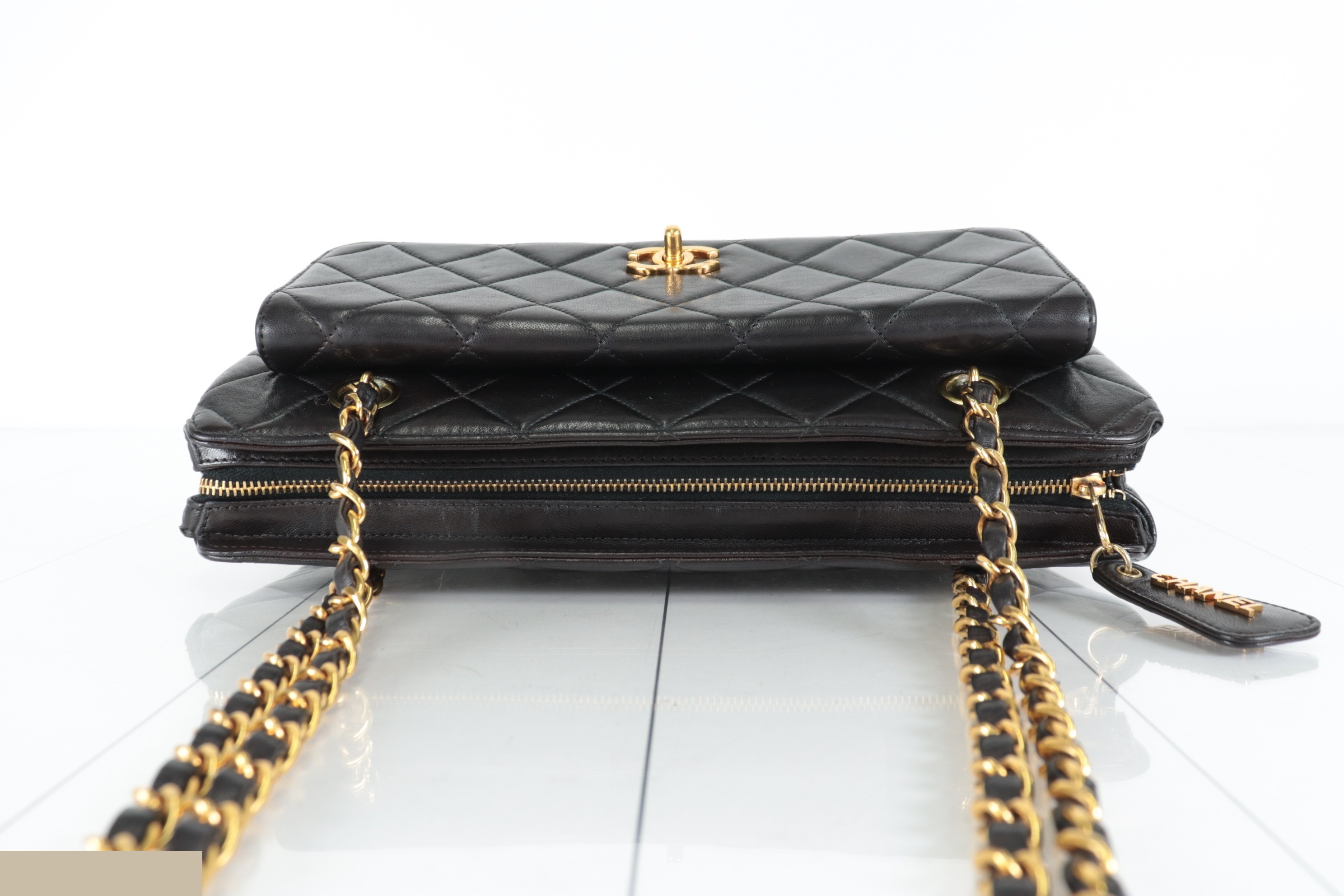 Turnlock Ram Chain Shoulder Bag, Unit No. 4 — view 6