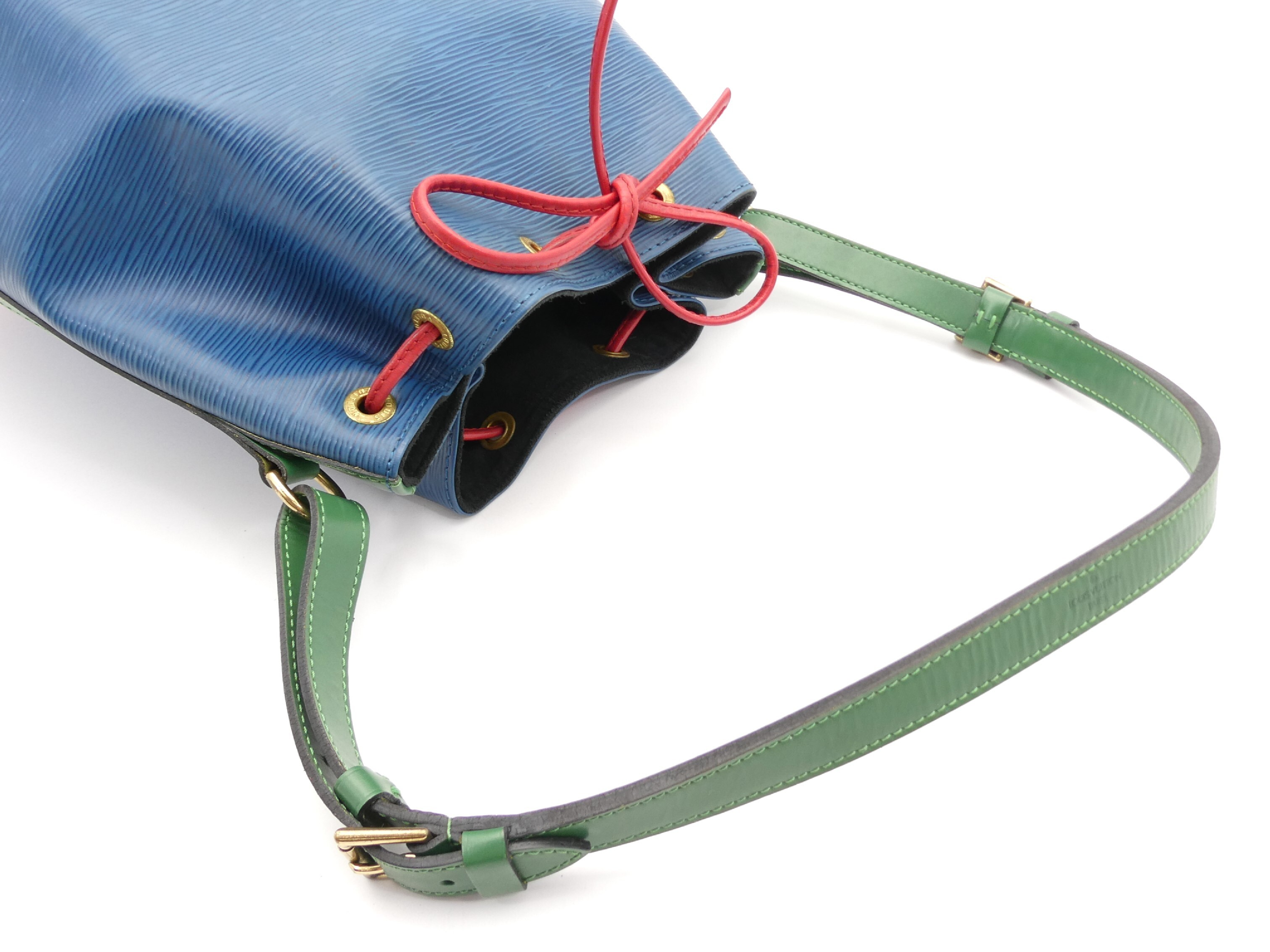 Epi Noé Tricolor Shoulder Bag — view 6