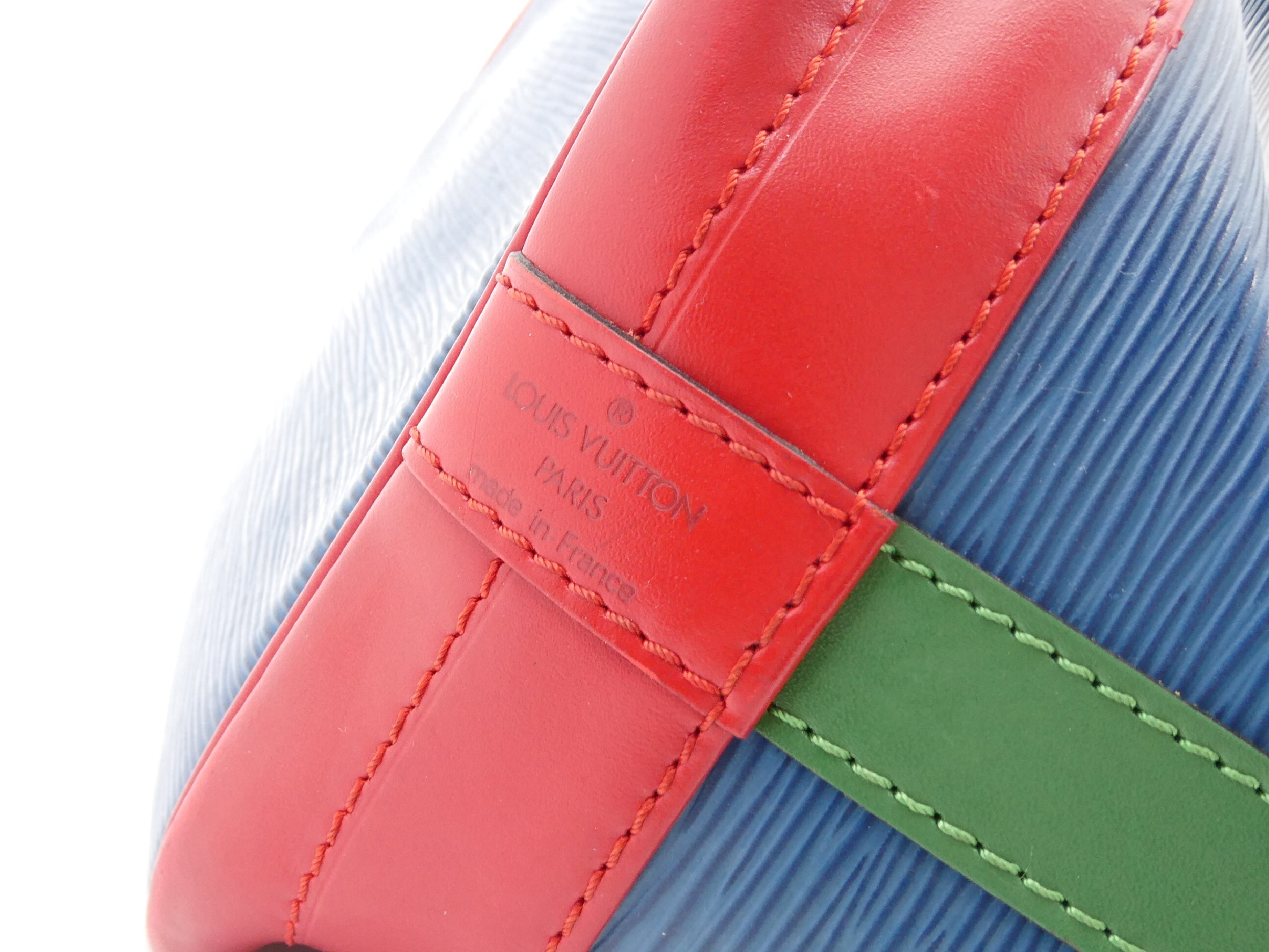 Epi Noé Tricolor Shoulder Bag — view 8