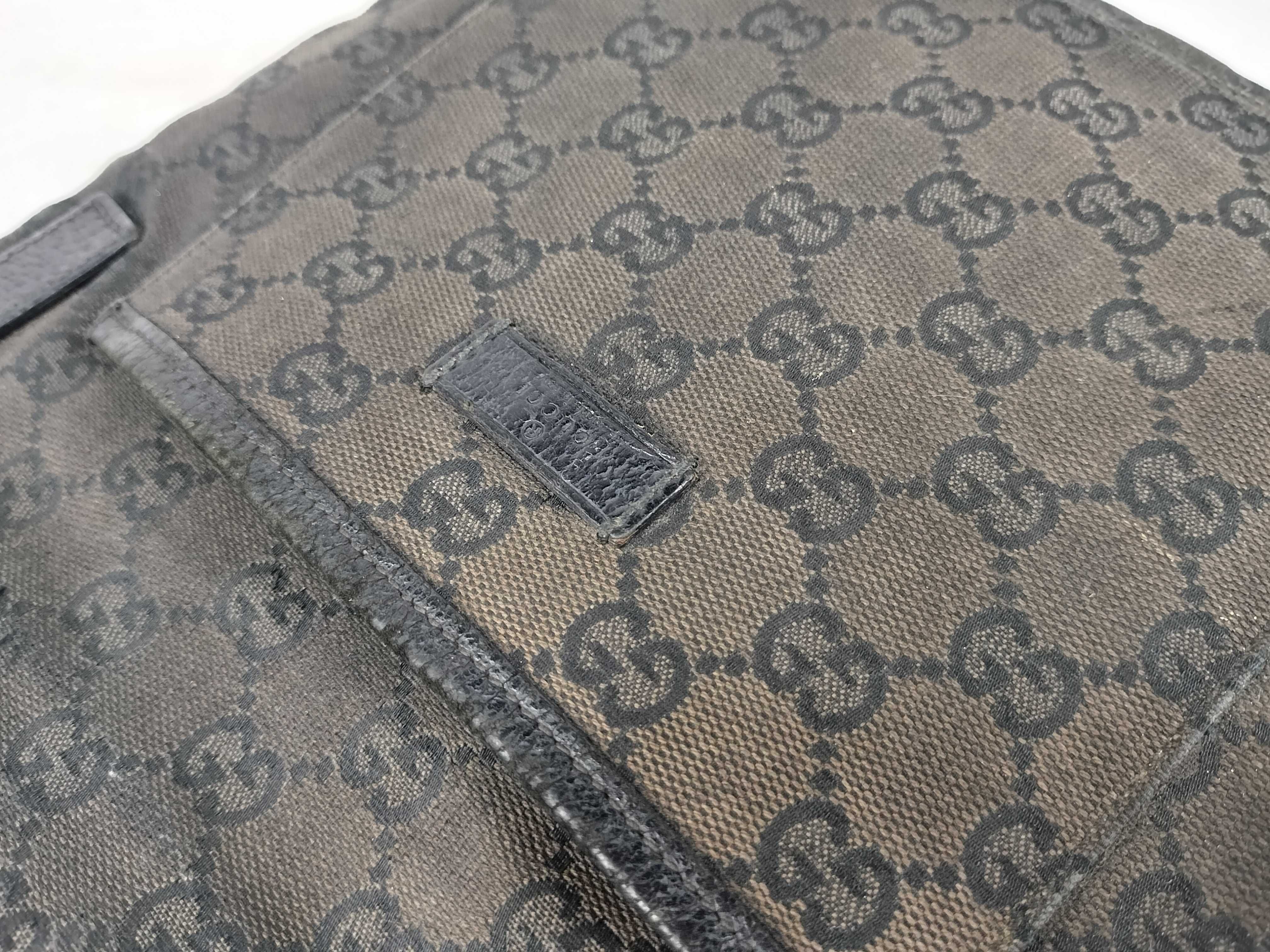 GG Canvas Shoulder Bag 122793467891 — view 13