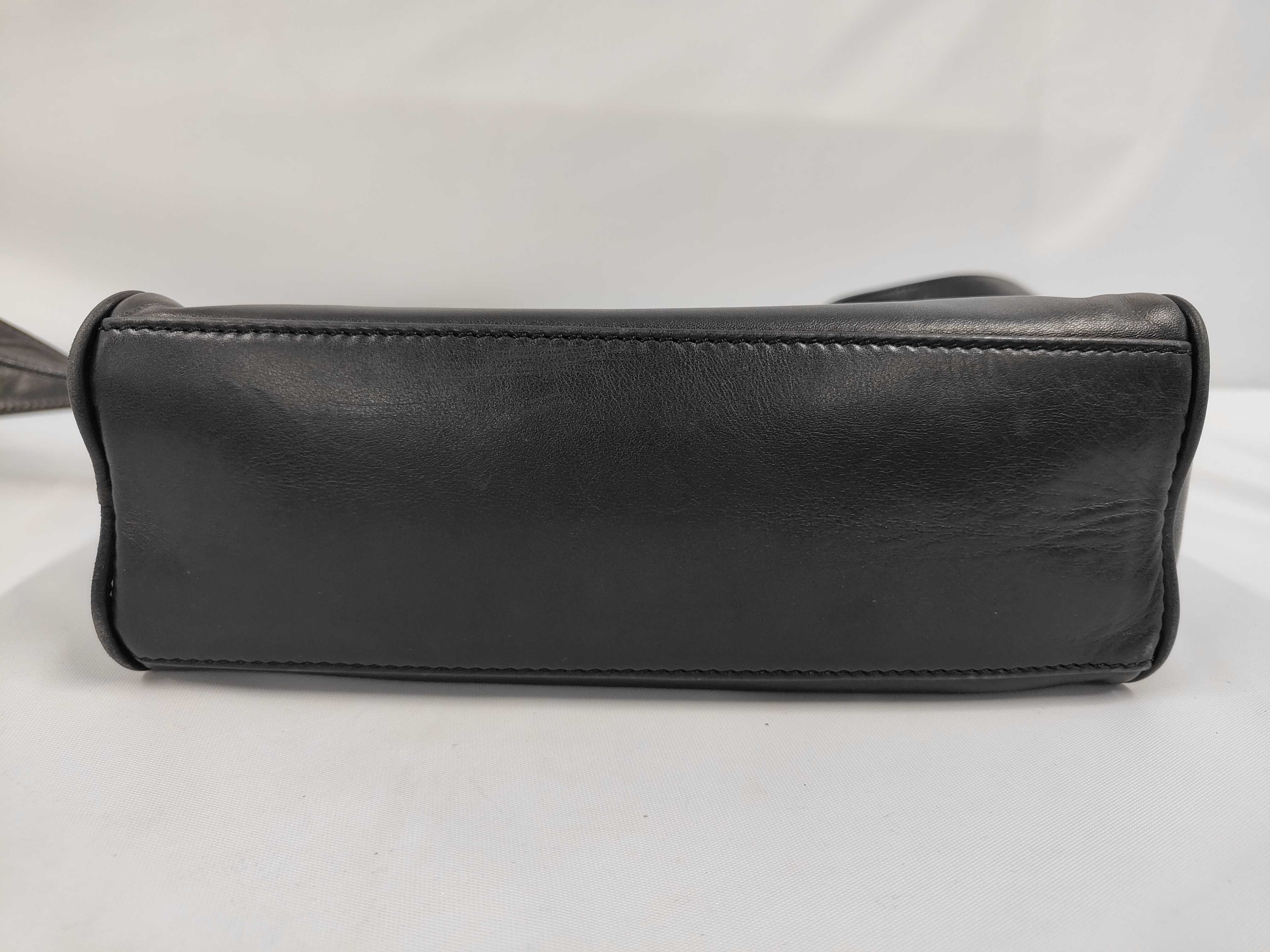 Circle Logo Shoulder Bag — view 3