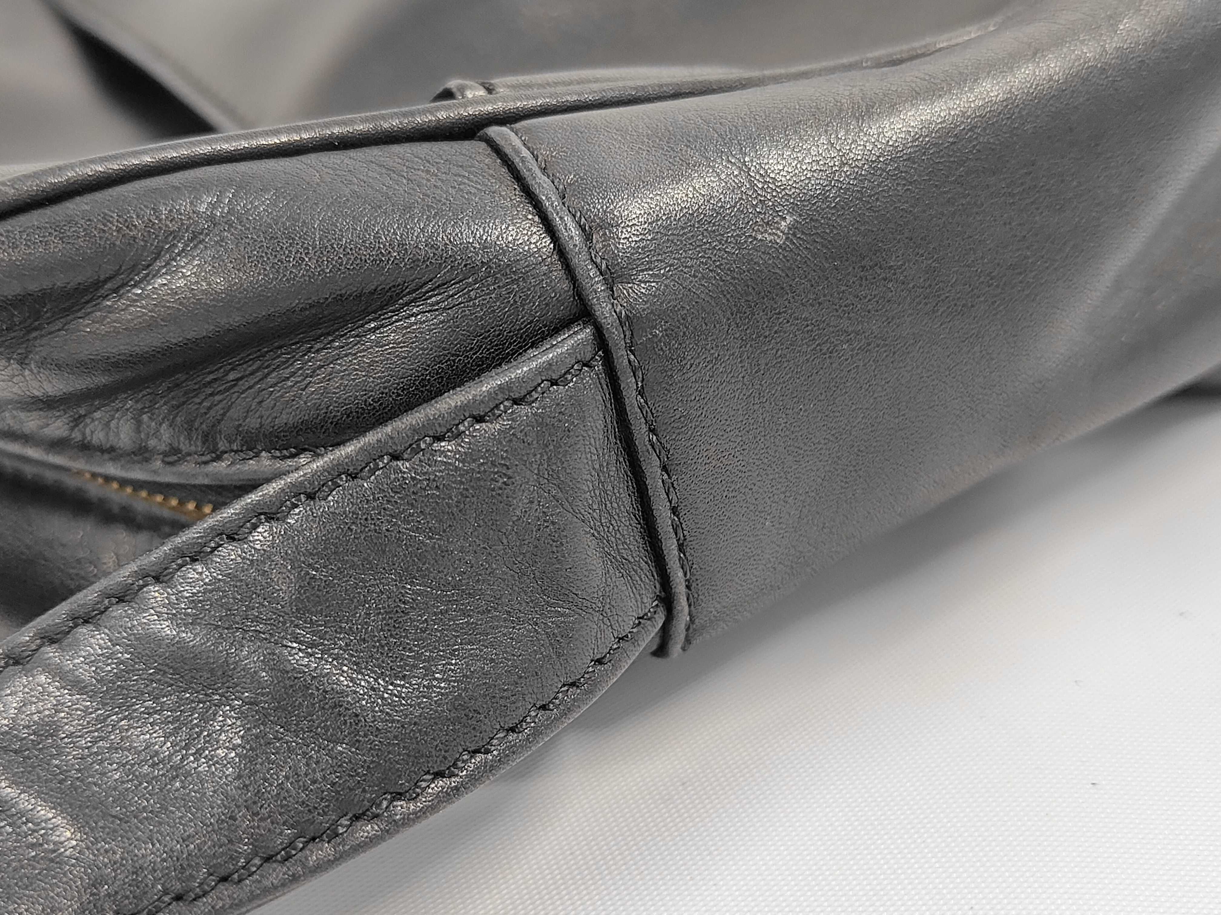Circle Logo Shoulder Bag — view 6