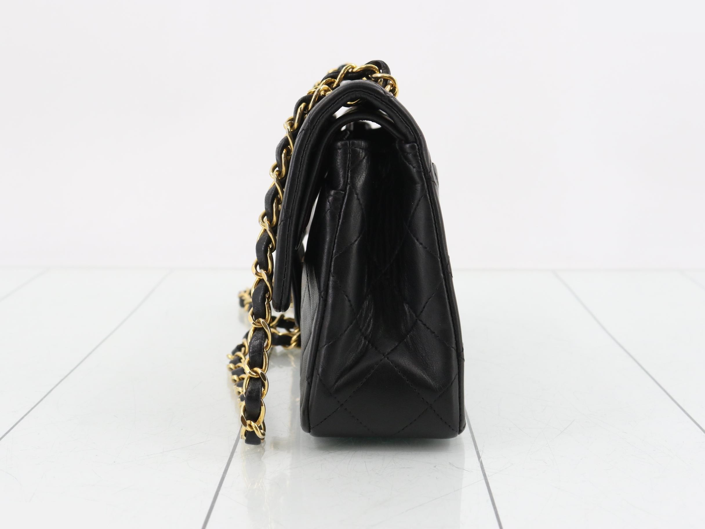 Matelassé (bag) - Shoulder bag — view 3