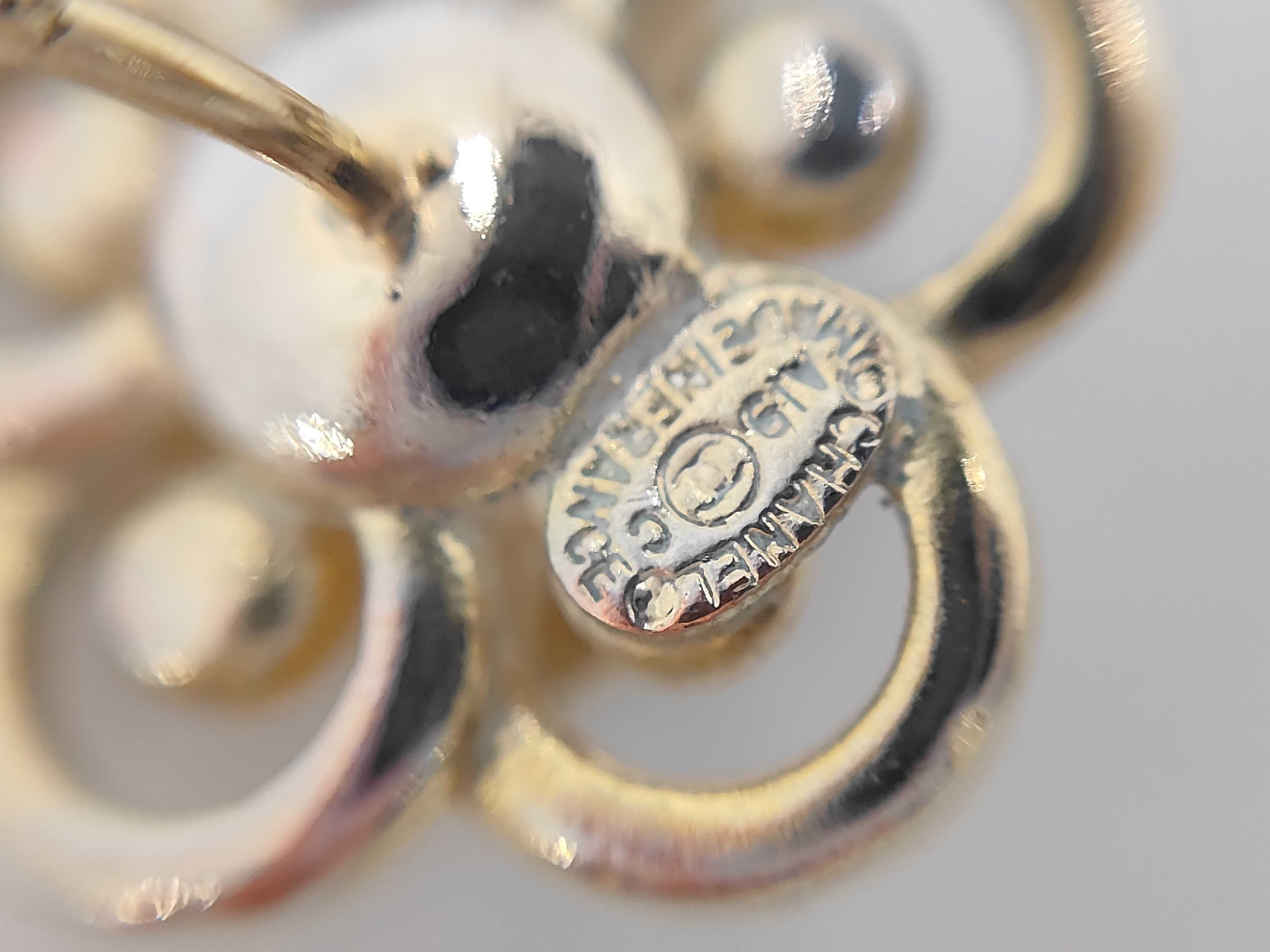 earrings — view 4