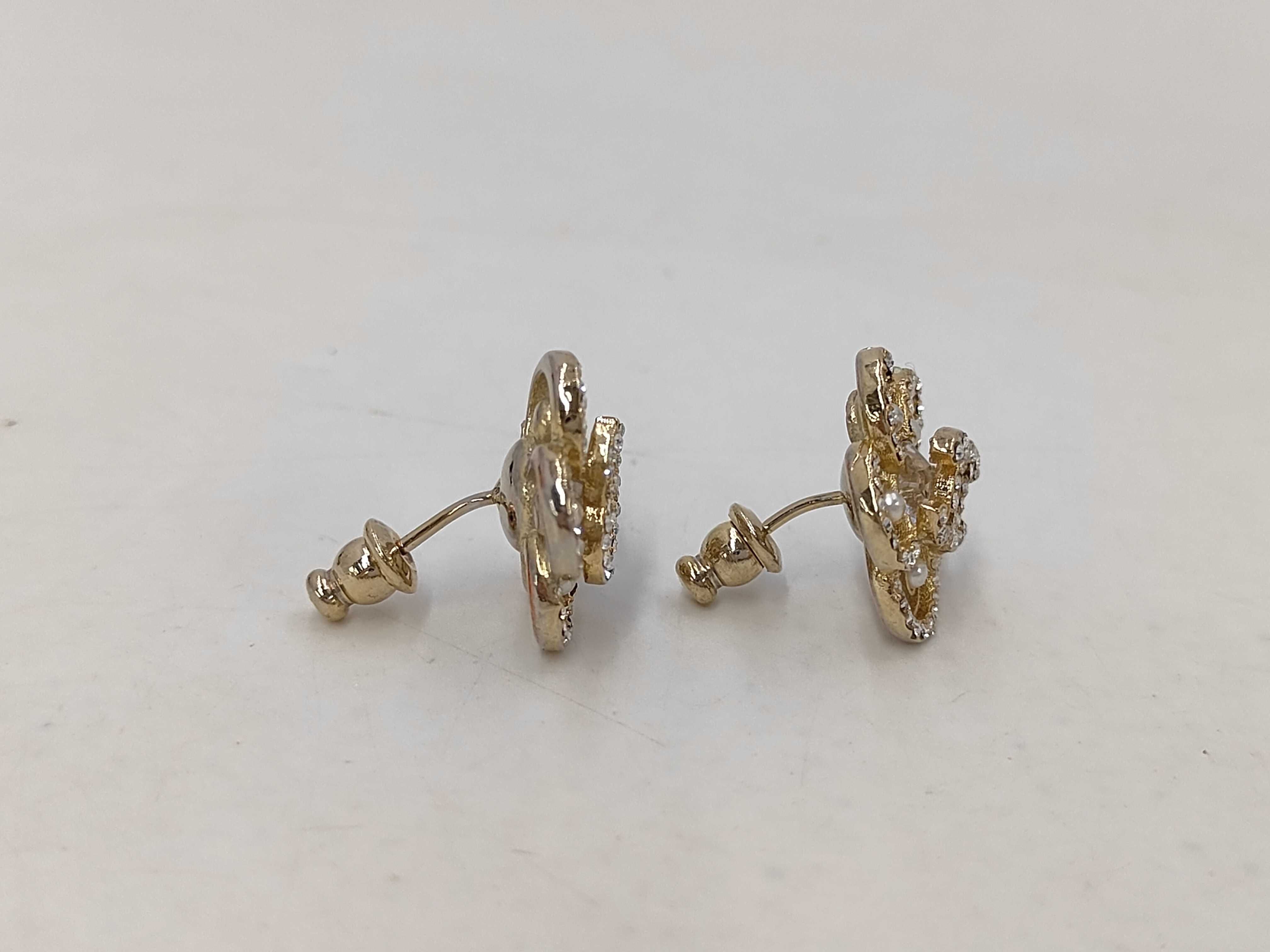 earrings — view 5