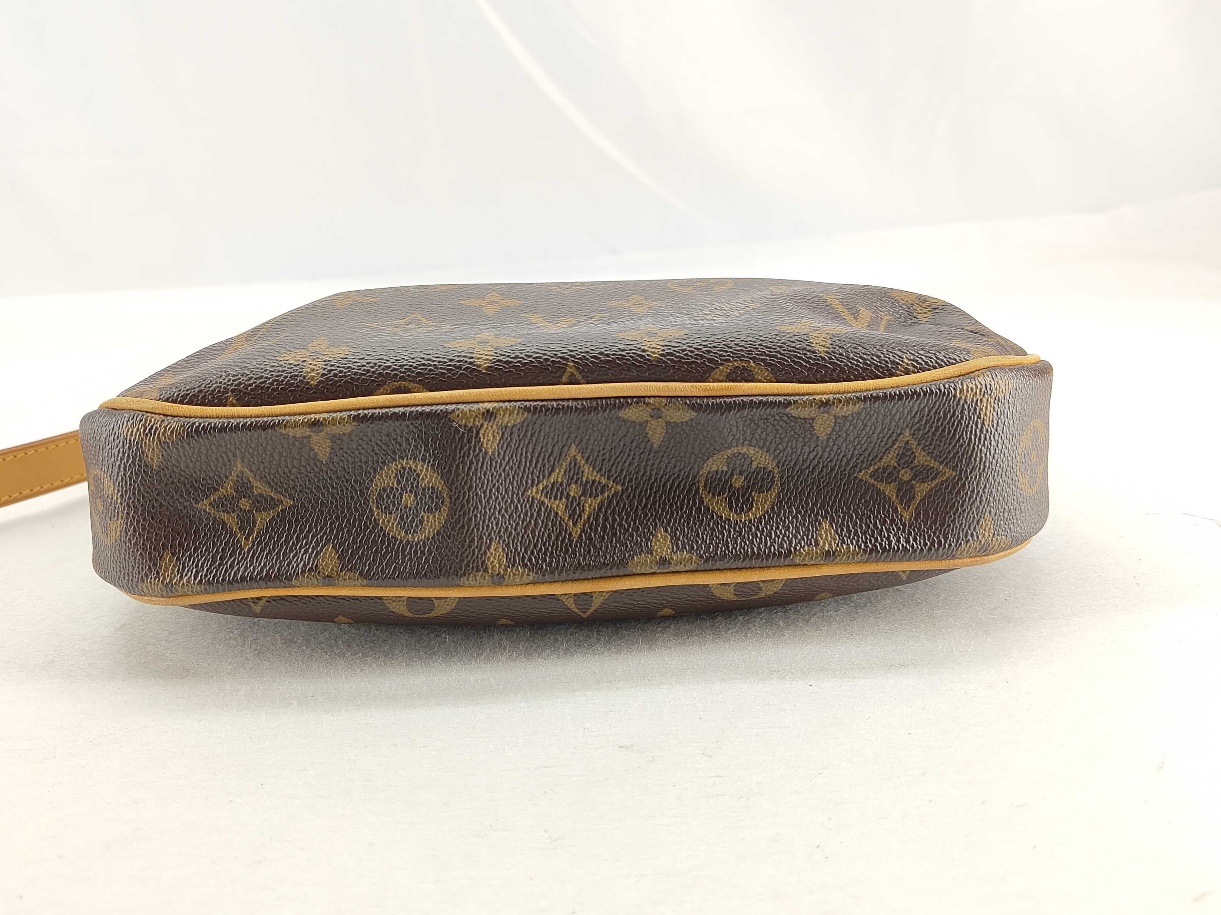 Monogram Louis Vuitton Odeon PM Shoulder Bag Monogram M56390 Shoulder Bag — view 10