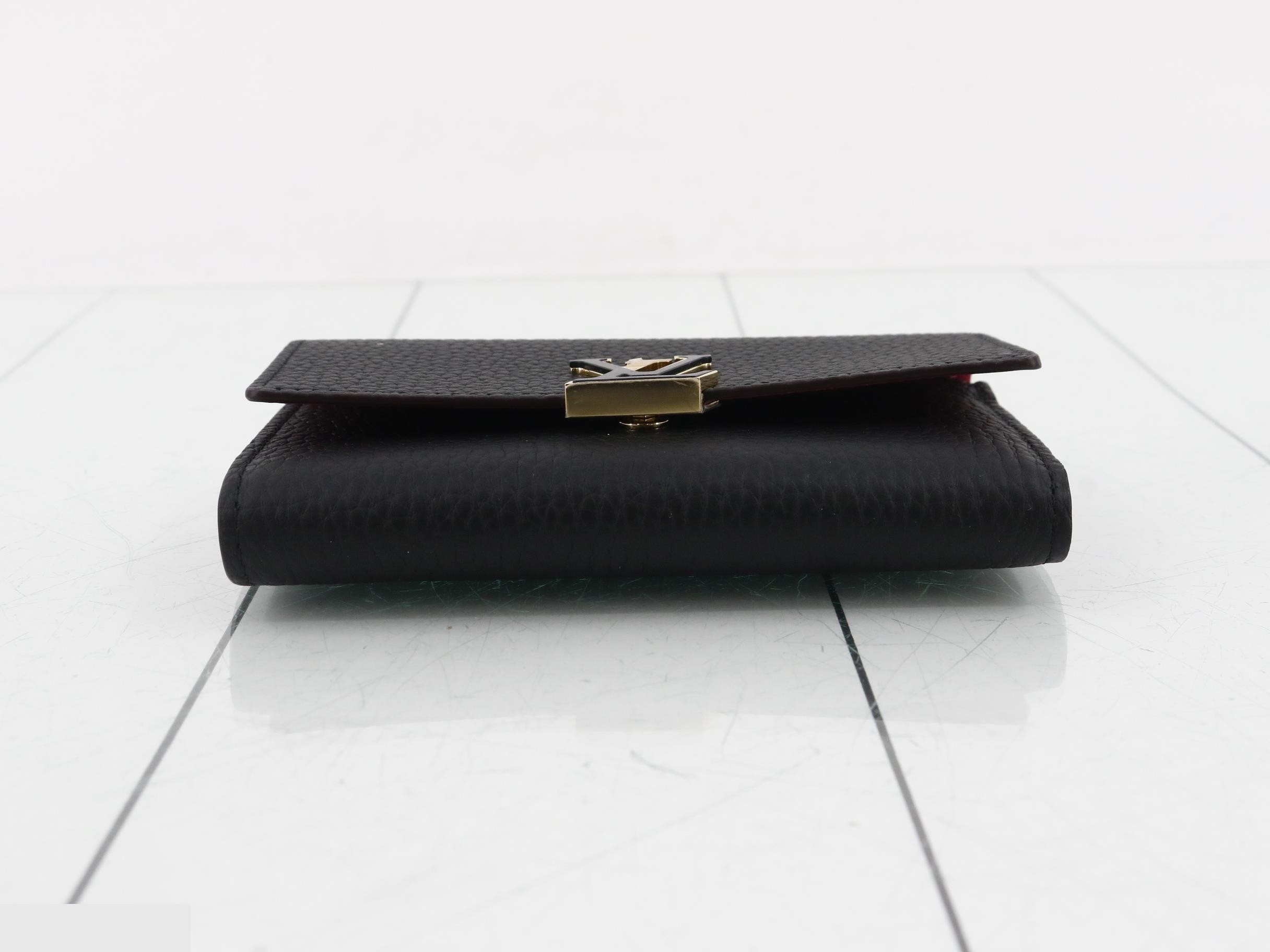 Unused Capucines Compact — view 3