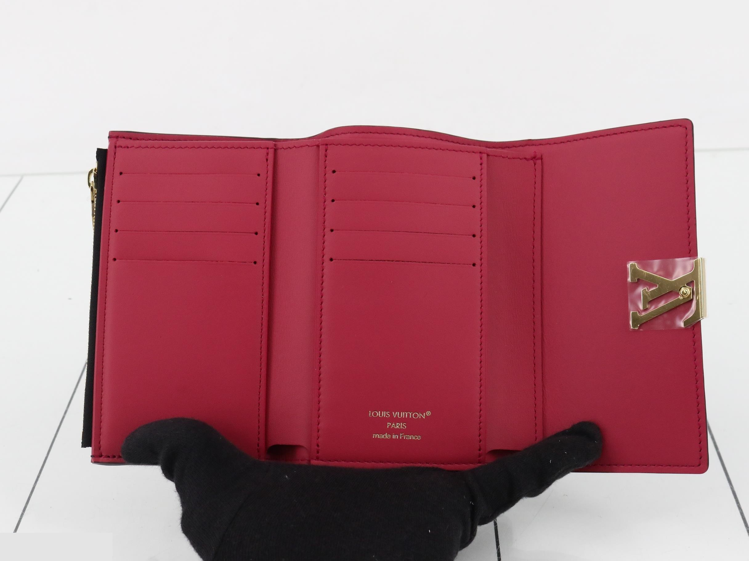 Unused Capucines Compact — view 4