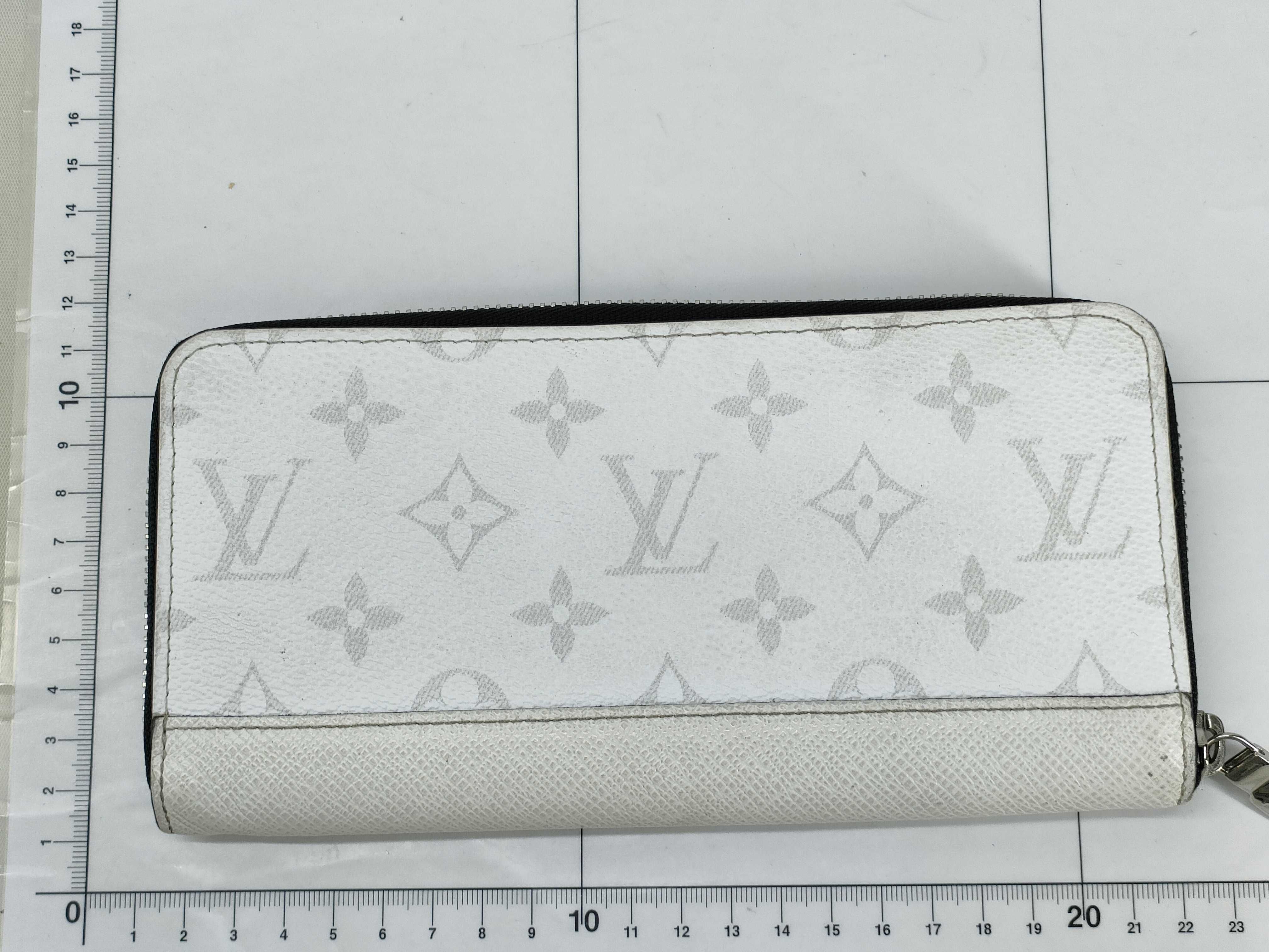 Zippy Wallet / Taigarama / Horizontal / RFID / M14127 Wallet — view 2