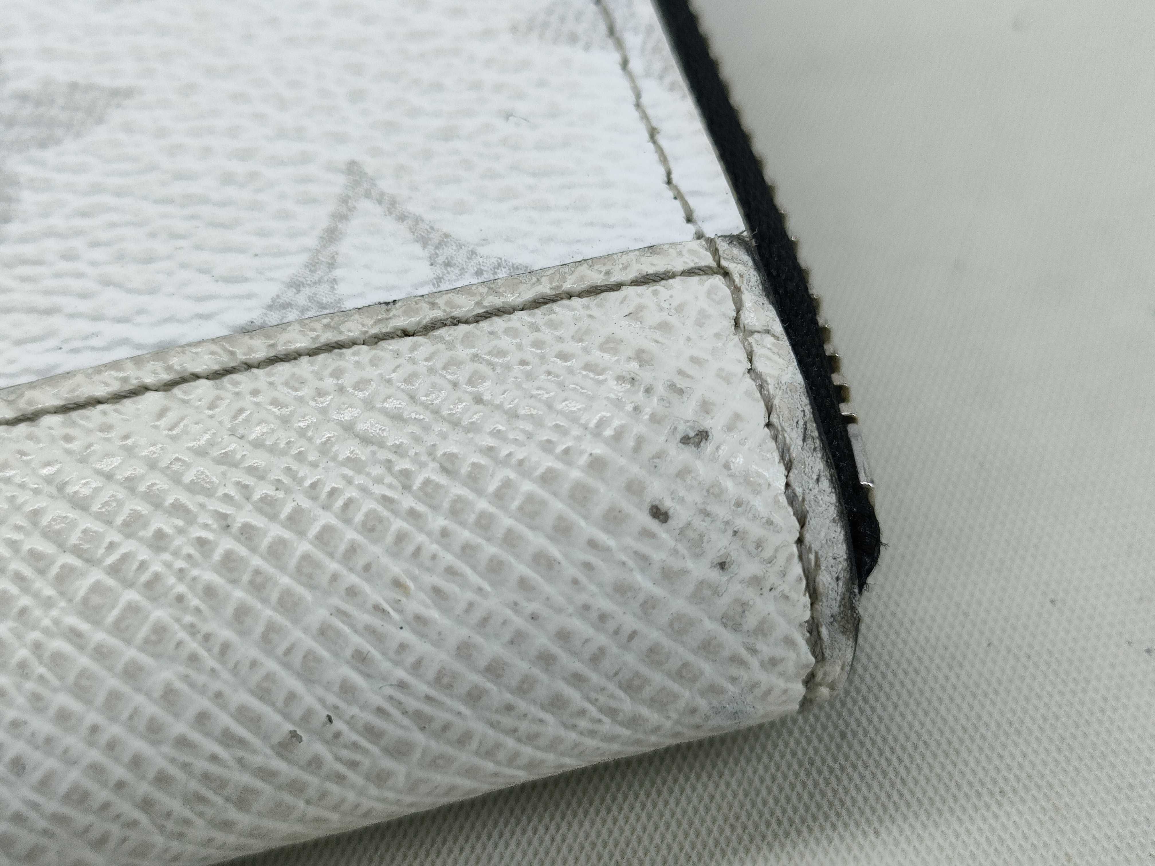 Zippy Wallet / Taigarama / Horizontal / RFID / M14127 Wallet — view 14