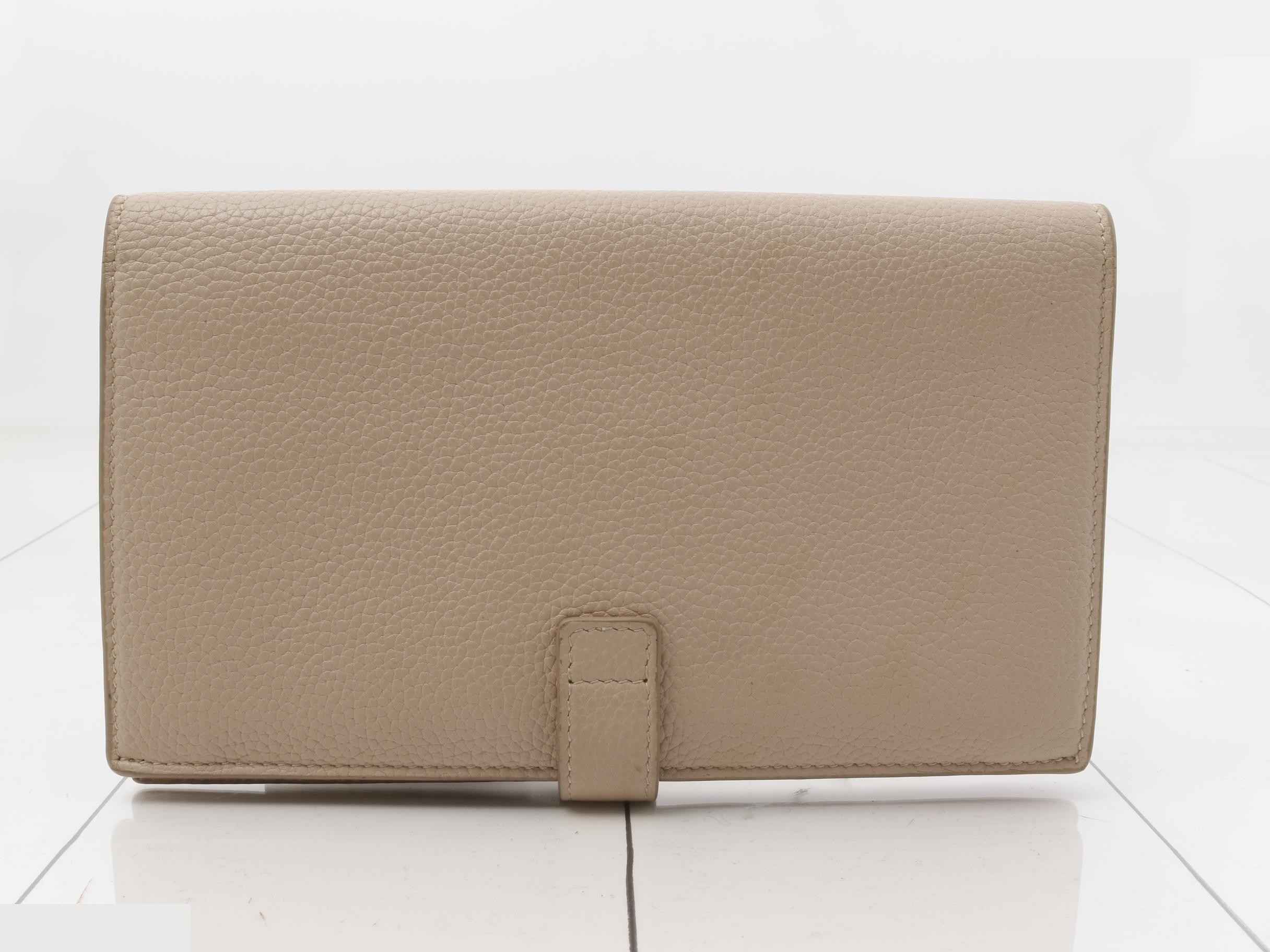 Logo long wallet, leather, beige — view 2