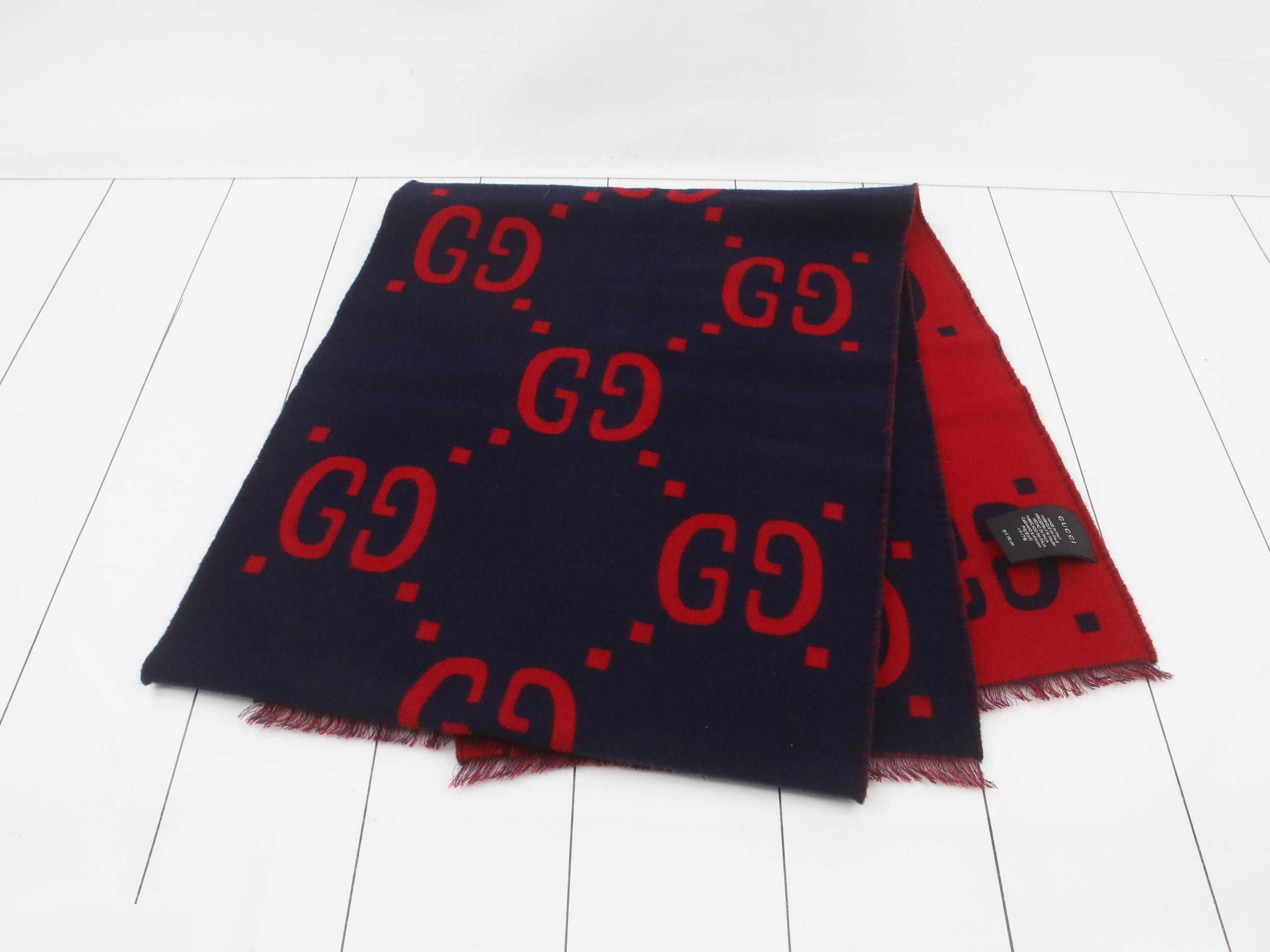GG Jacquard Scarf (GG pattern) 495592 — view 3