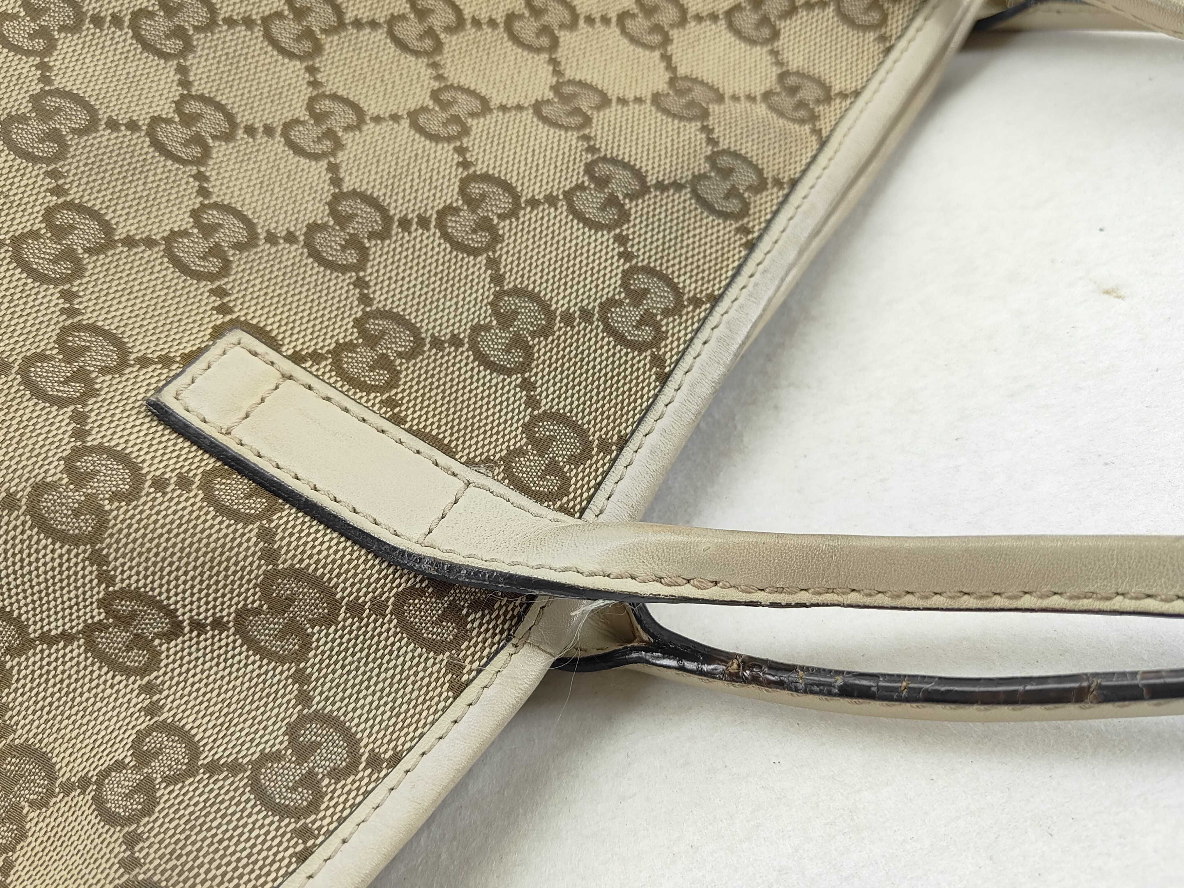 GG Canvas Gucci Tote Bag — view 6
