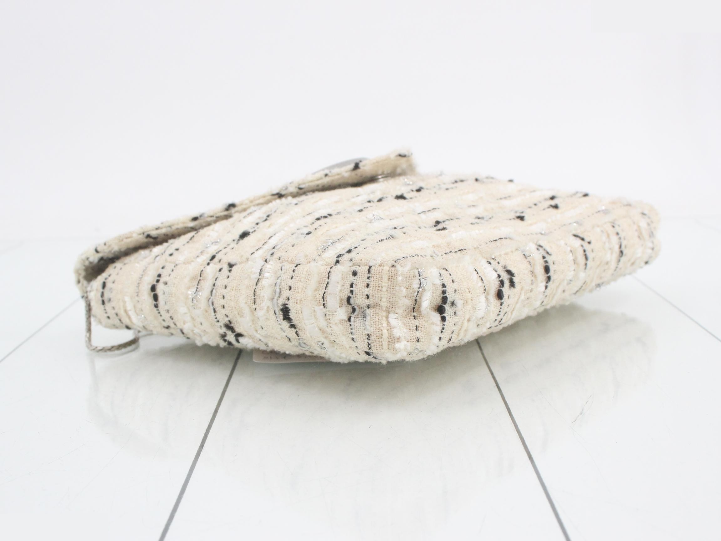 Matelassé Tweed Shoulder Bag, Series 5 — view 5