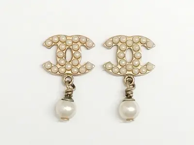 Coco F Pearl Gold Earrings