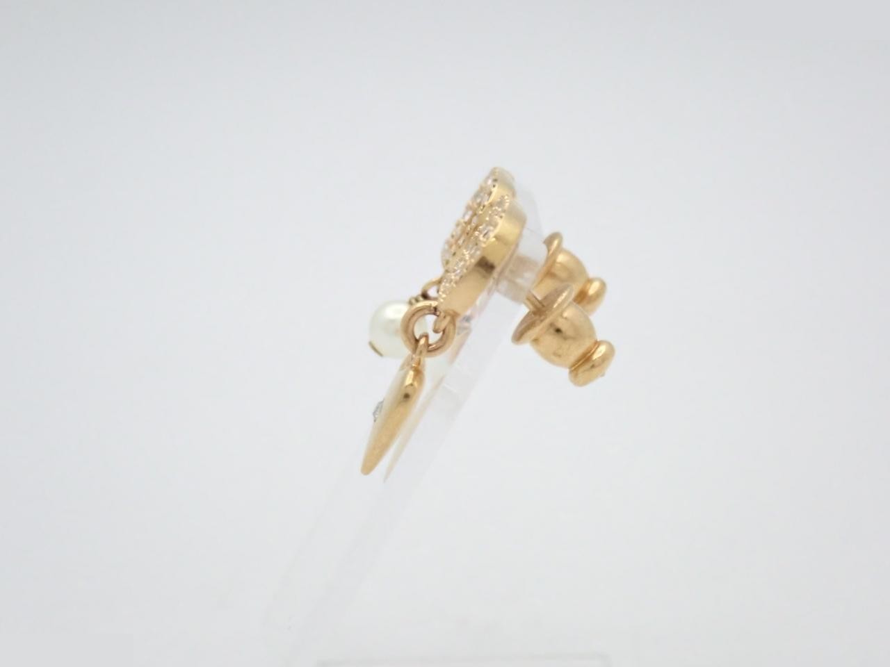 Gold earrings — view 3