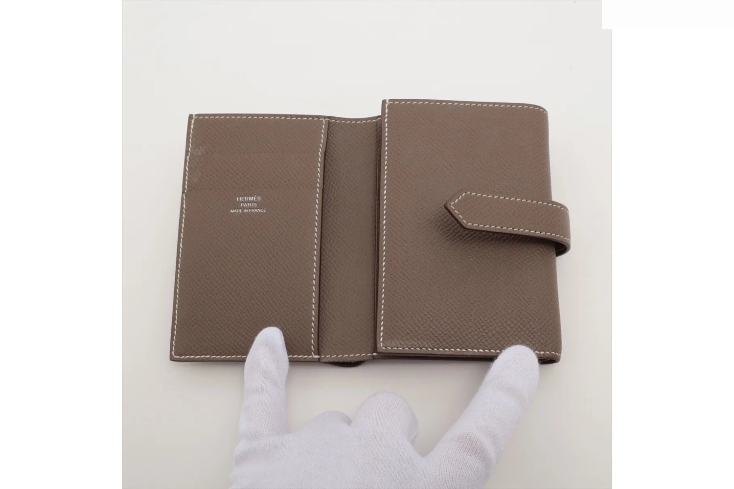 W stamp, 2024, Bearn combination compact wallet, Veau Epsom leather. — view 3