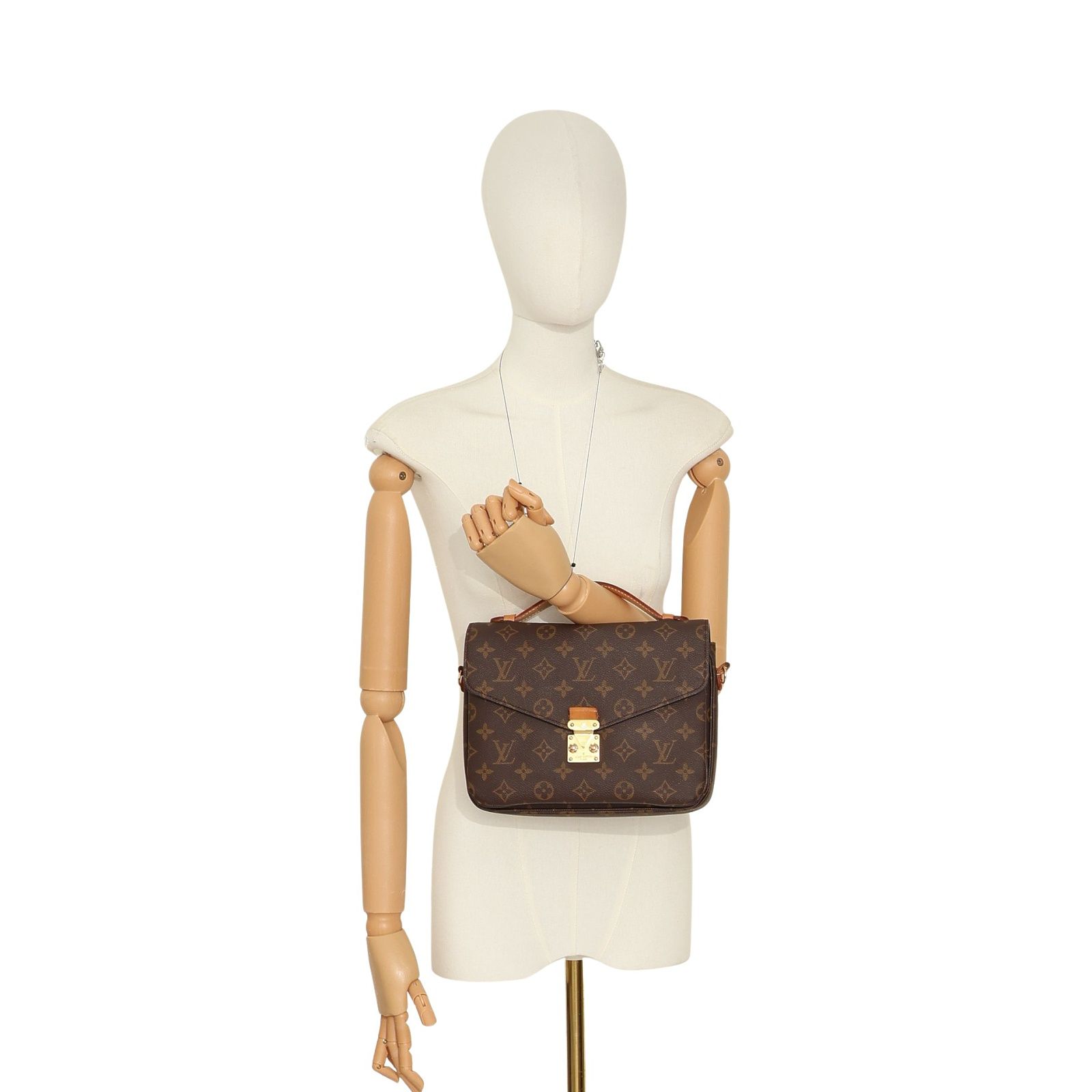 Pochette Metis, Monogram — view 11