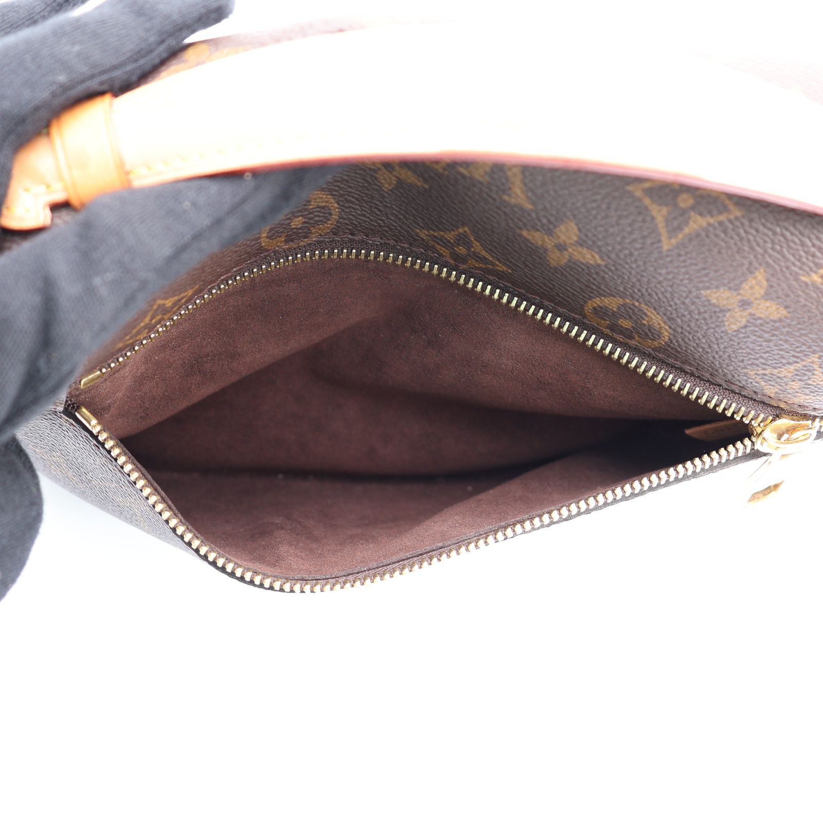 Pochette Metis, Monogram — view 3