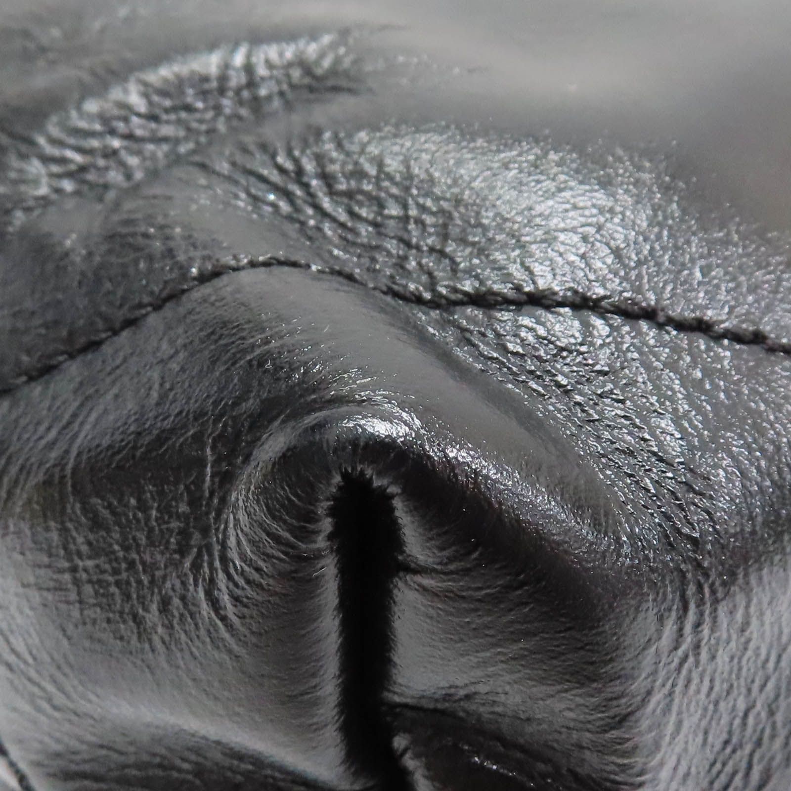 Black, Black — view 15