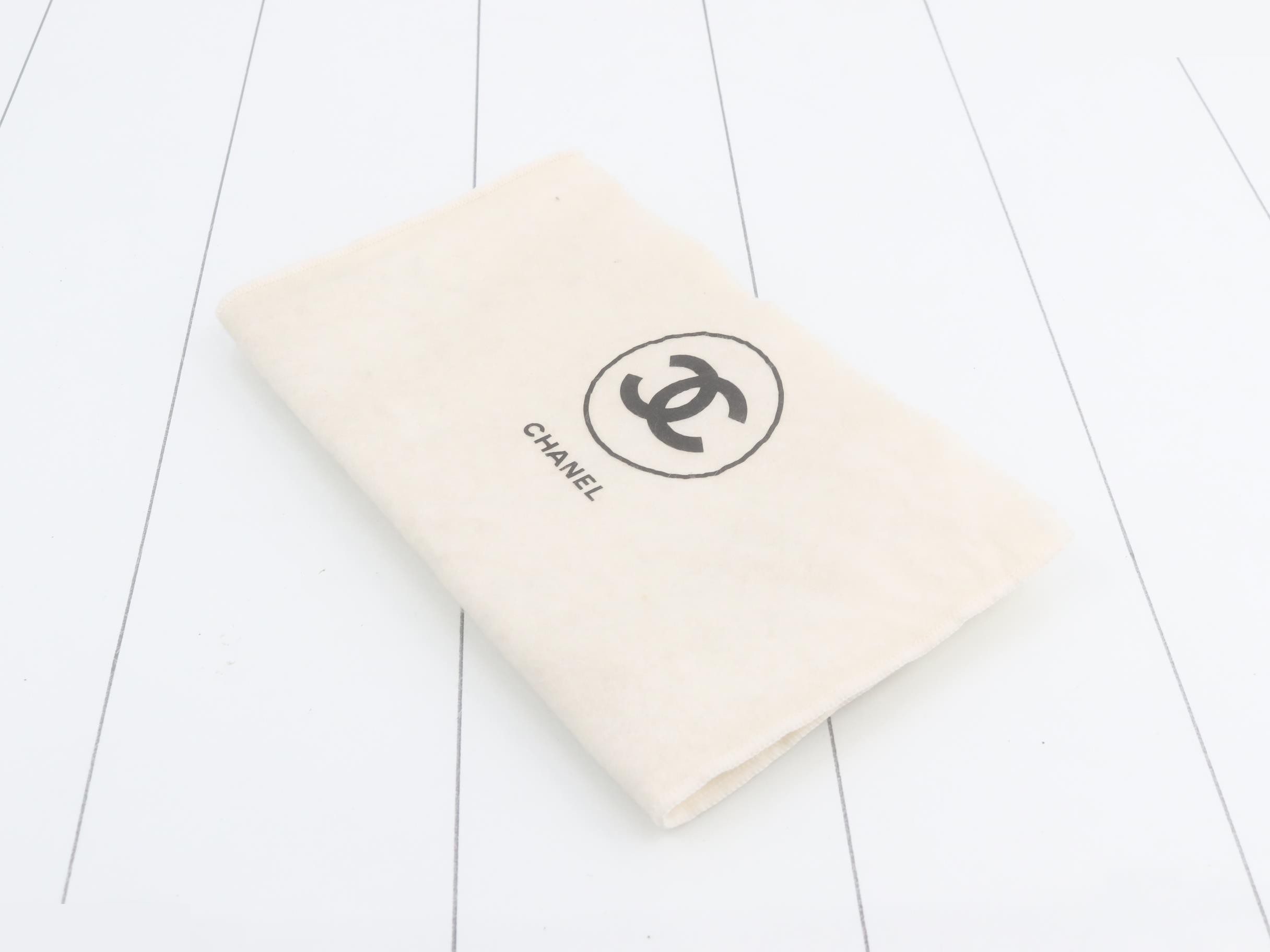 Half-moon turnlock Coco mark chain — view 7