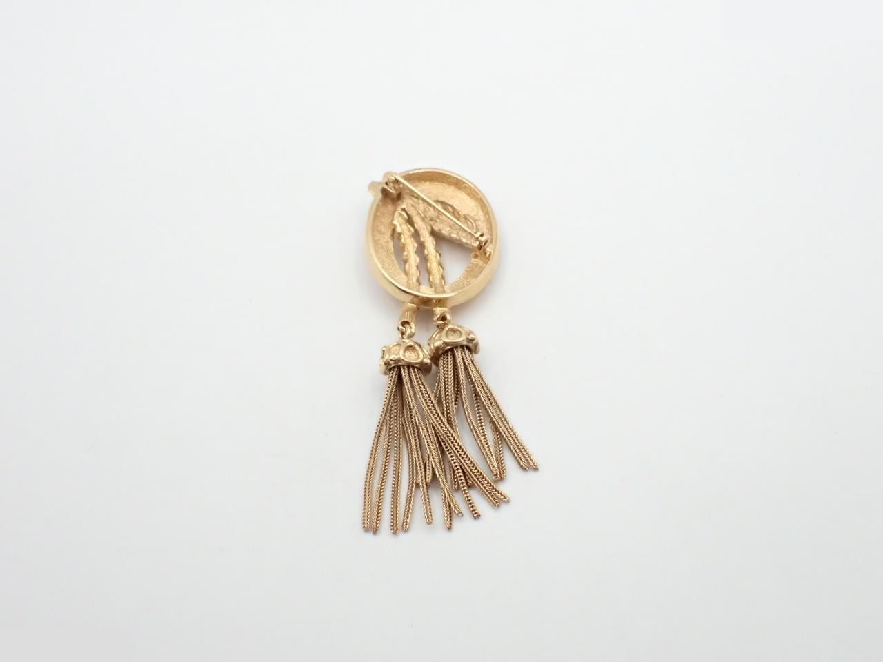 Other lines: Precious metals and brooches — view 2