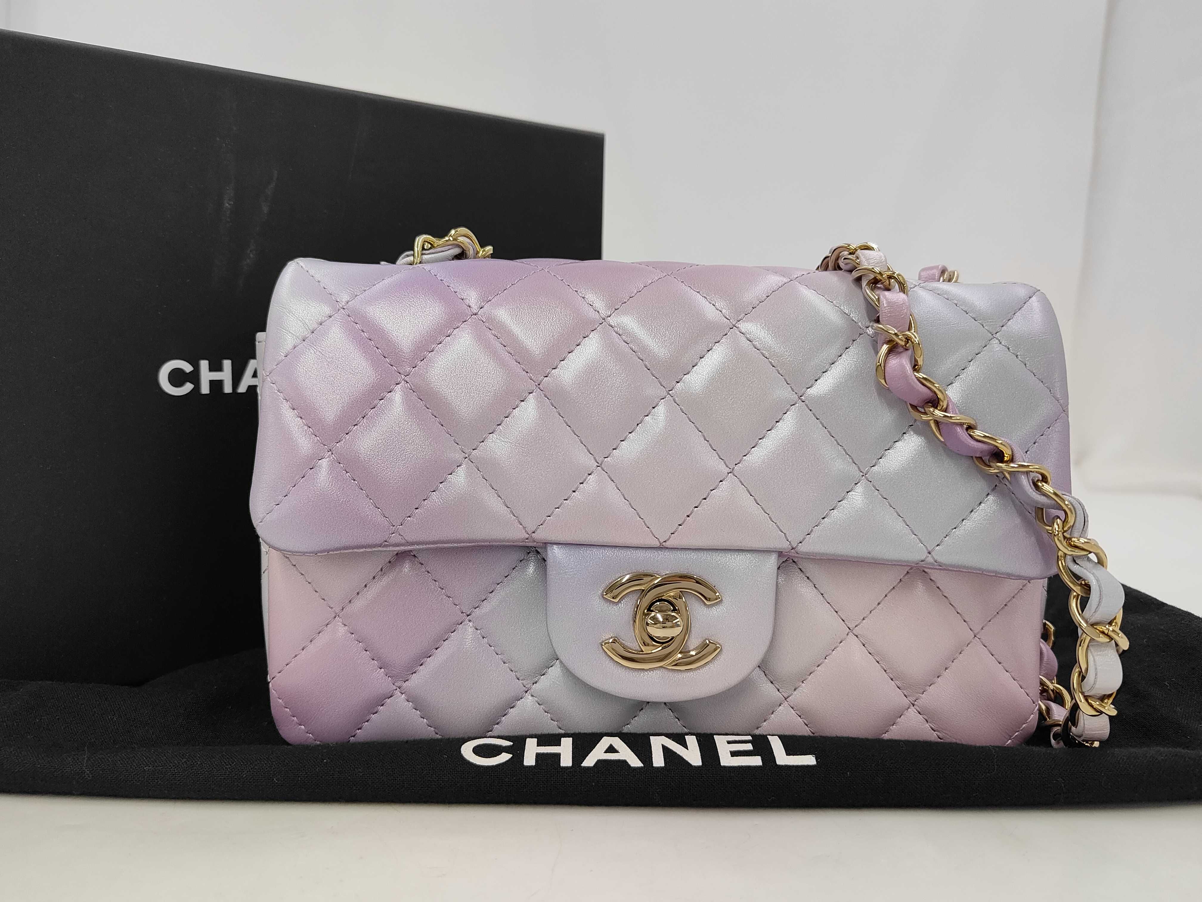 Mini Matelassé Gradient Serial Plate Chain Shoulder Bag