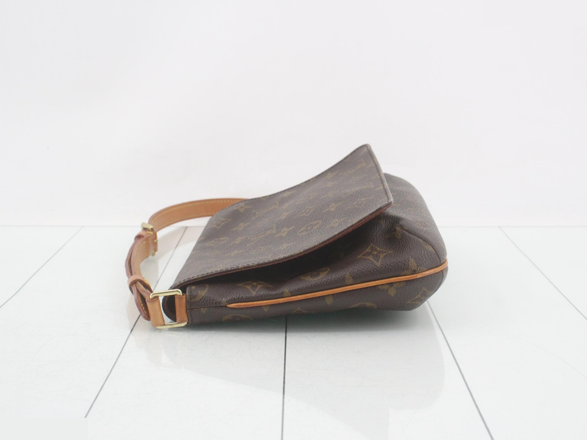 Musette Tango Short Shoulder — view 4