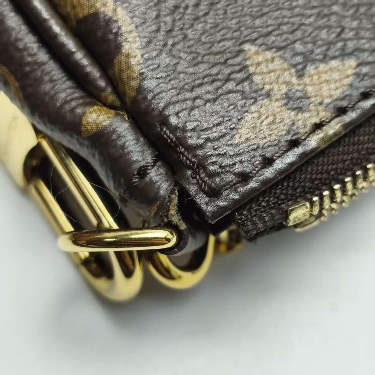 【*Shipped from: China*】LOUIS VUITTON Multi-Pochette Accessoires PU Shoulder Bag — view 11
