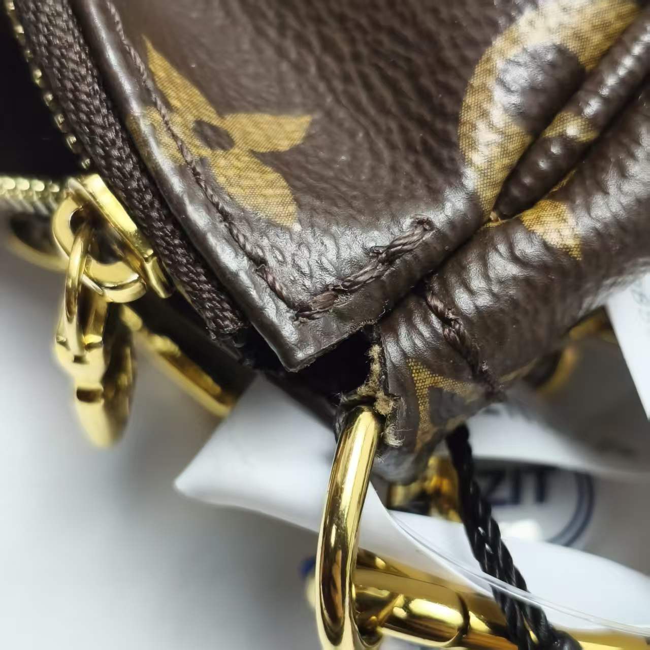 【*Shipped from: China*】LOUIS VUITTON Multi-Pochette Accessoires PU Shoulder Bag — view 12