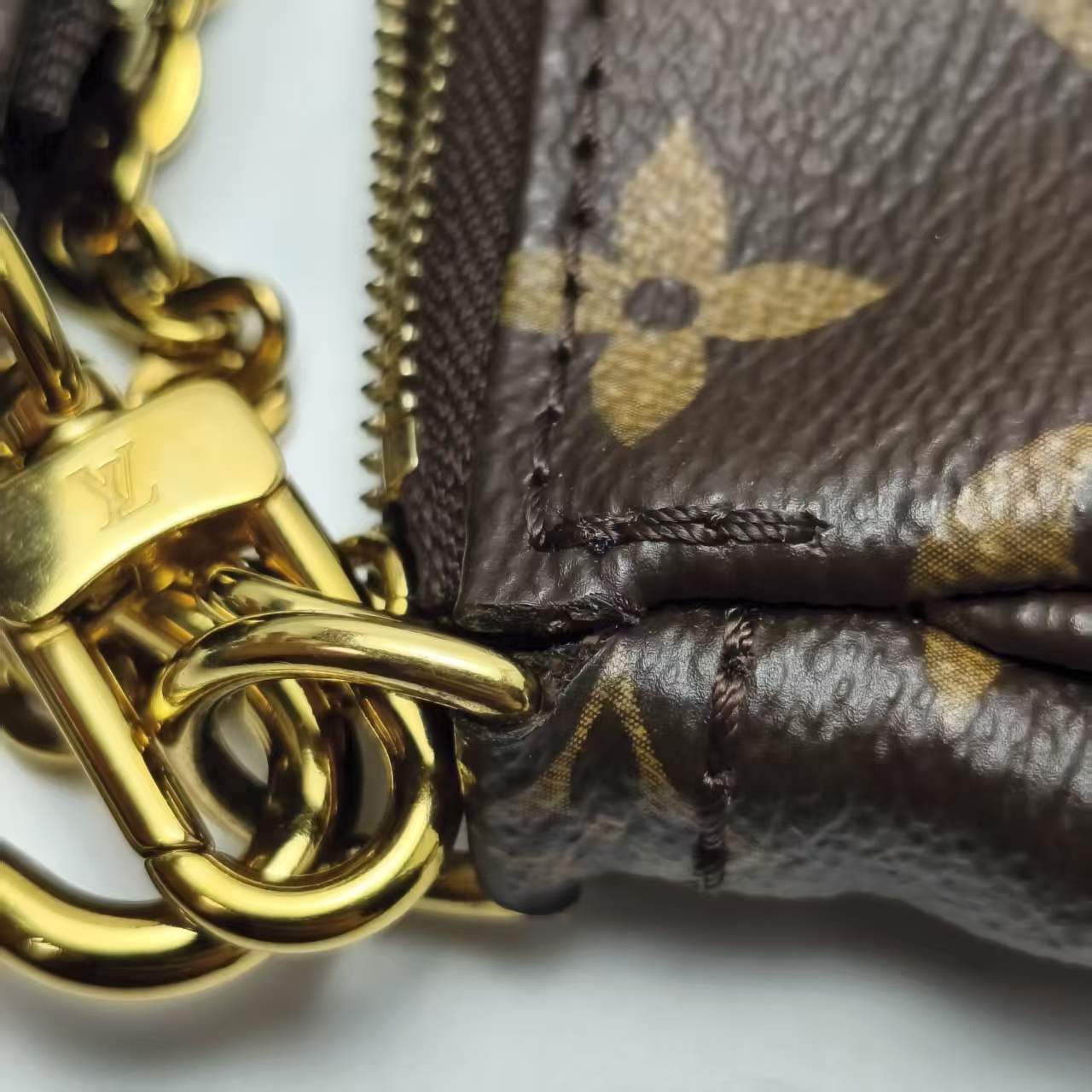 【*Shipped from: China*】LOUIS VUITTON Multi-Pochette Accessoires PU Shoulder Bag — view 9