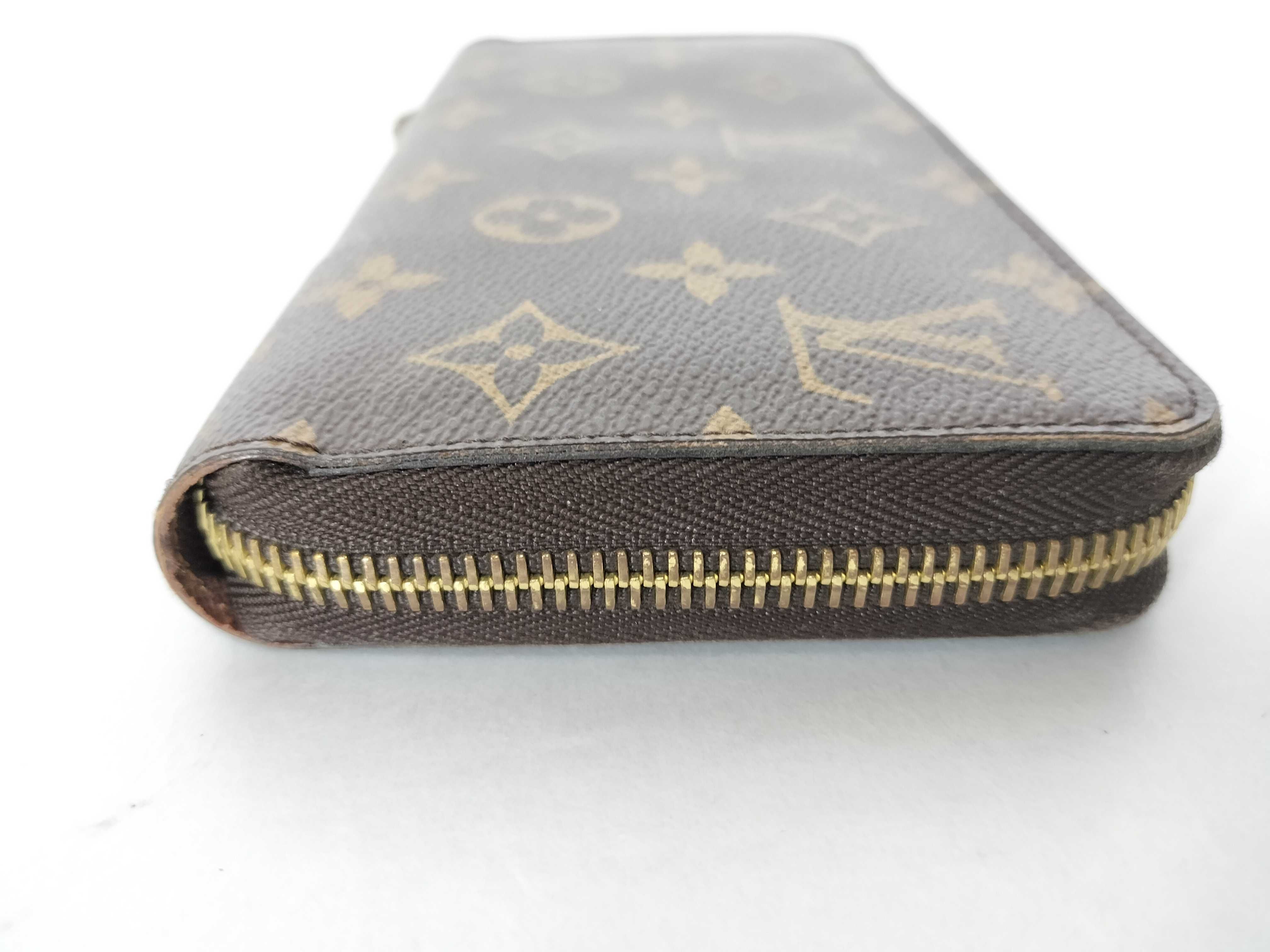 Monogram Louis Vuitton Wallet — view 6