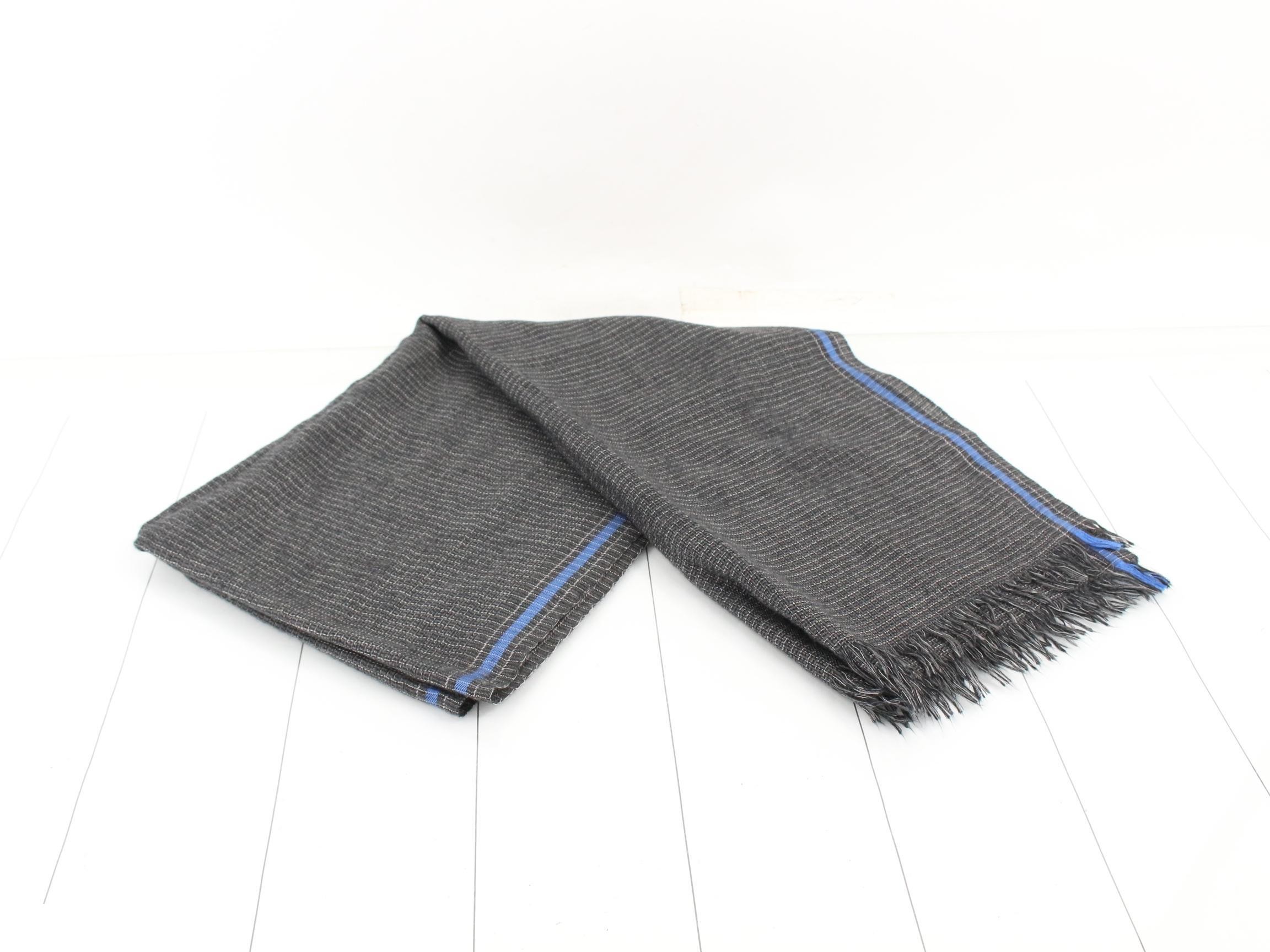 Other lines: Small items, accessories, and scarves — view 2